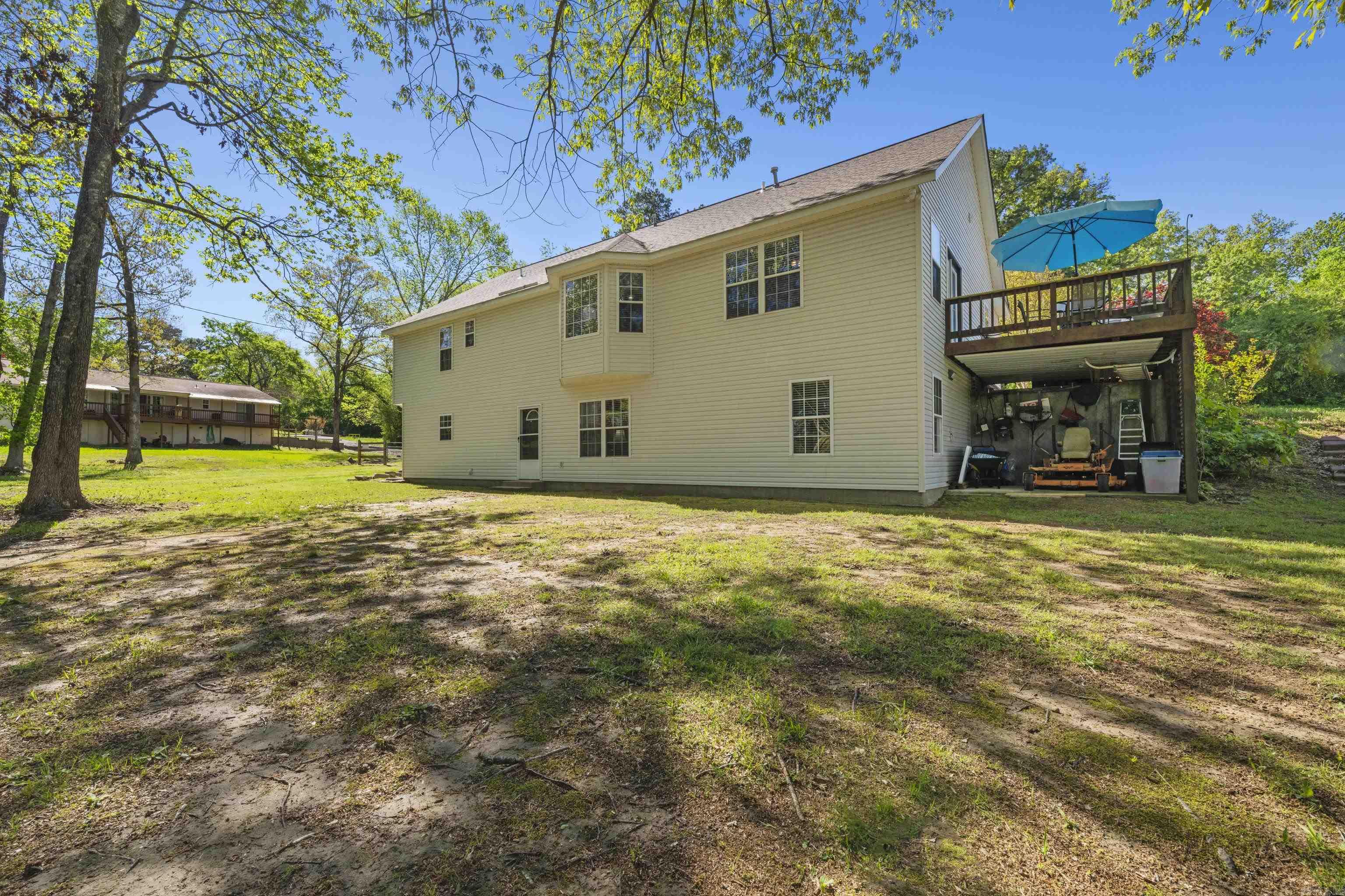 NAPLE HEIGHTS - LAKE - Residential