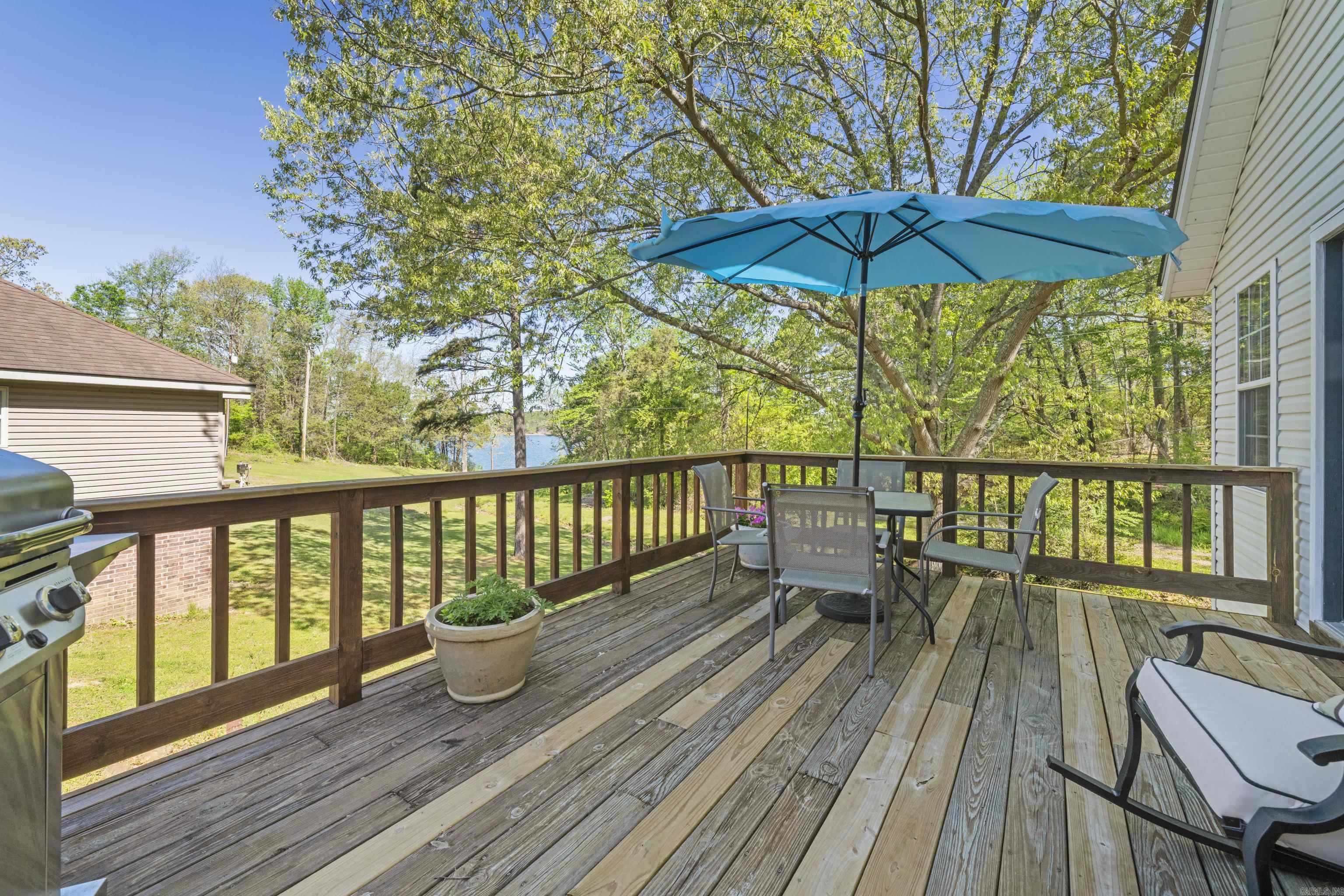 NAPLE HEIGHTS - LAKE - Residential