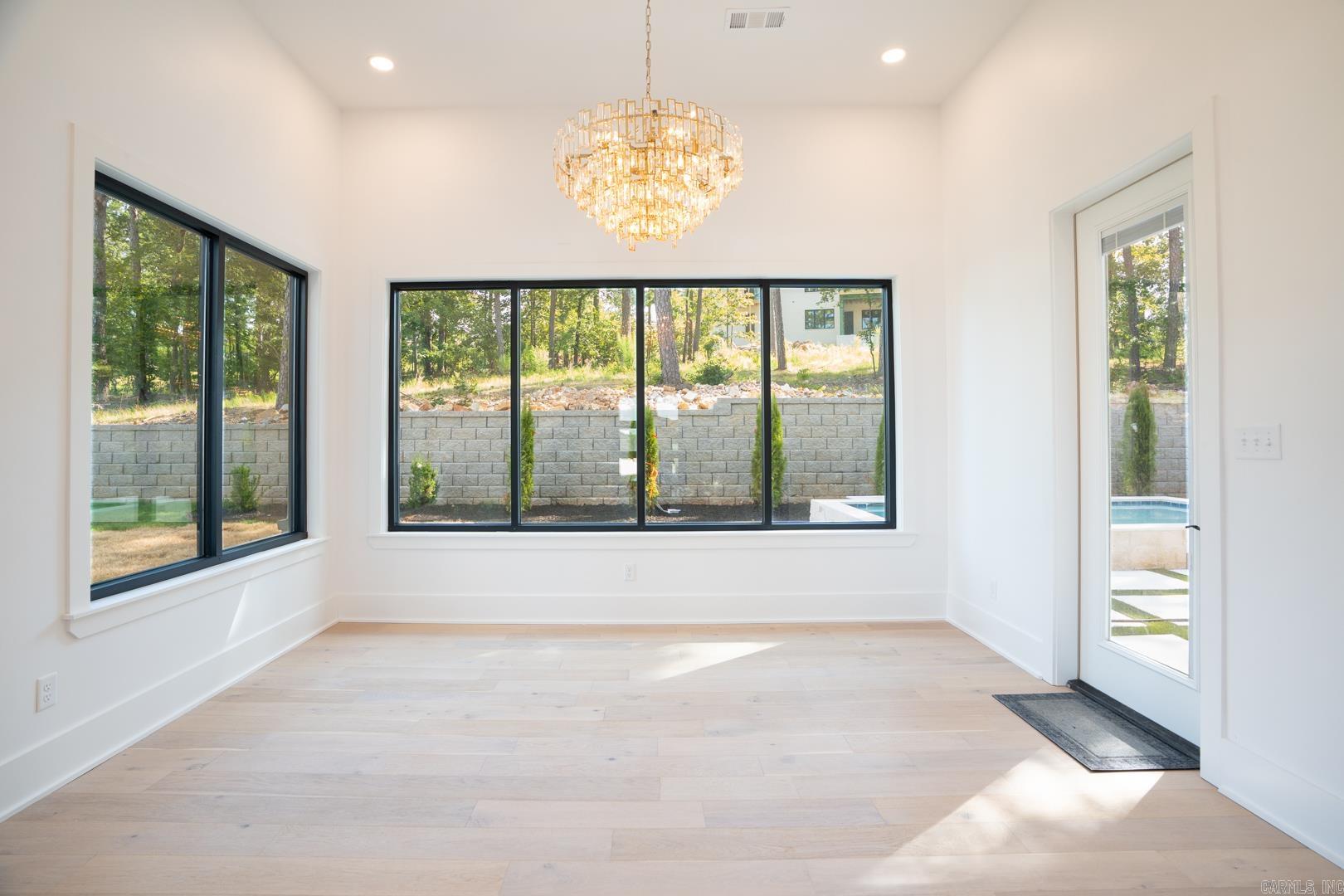 CHENAL VALLEY "FALSTONE COURT" - Residential