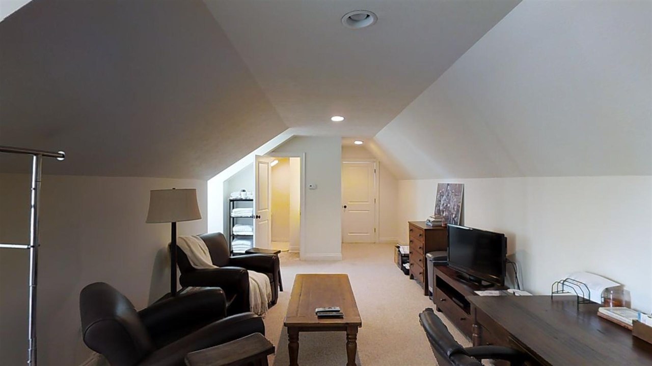 Nob Hill - Residential