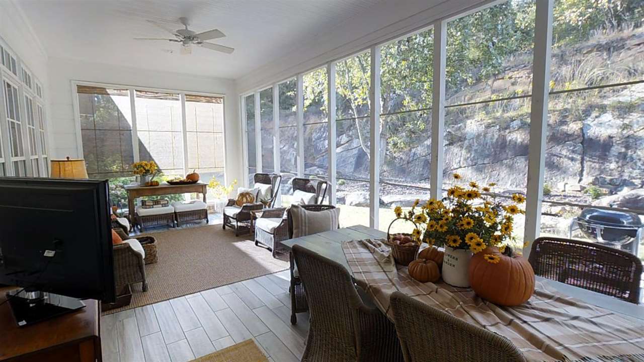 Nob Hill - Residential