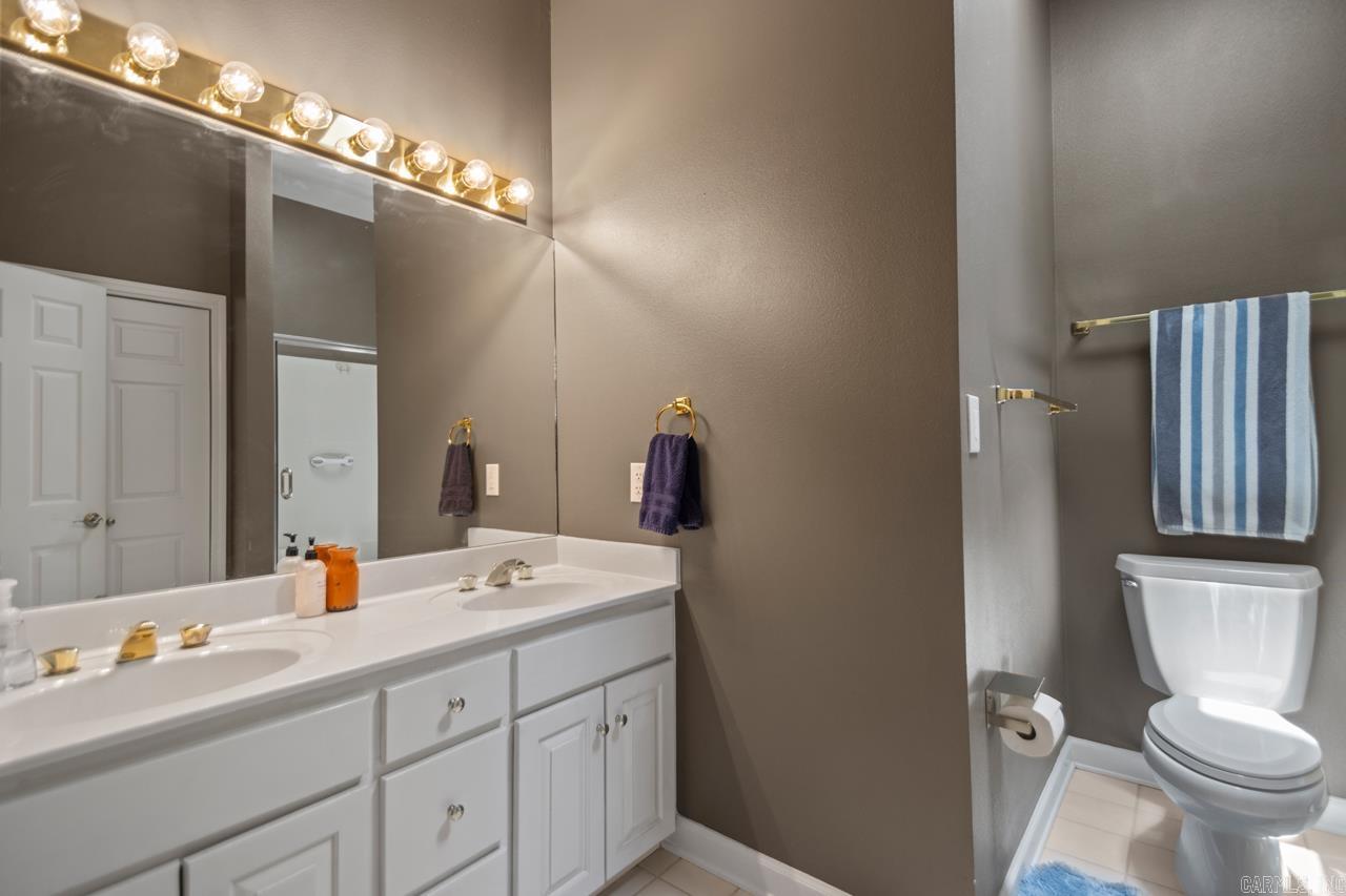 STONEGATE SHORES - Residential