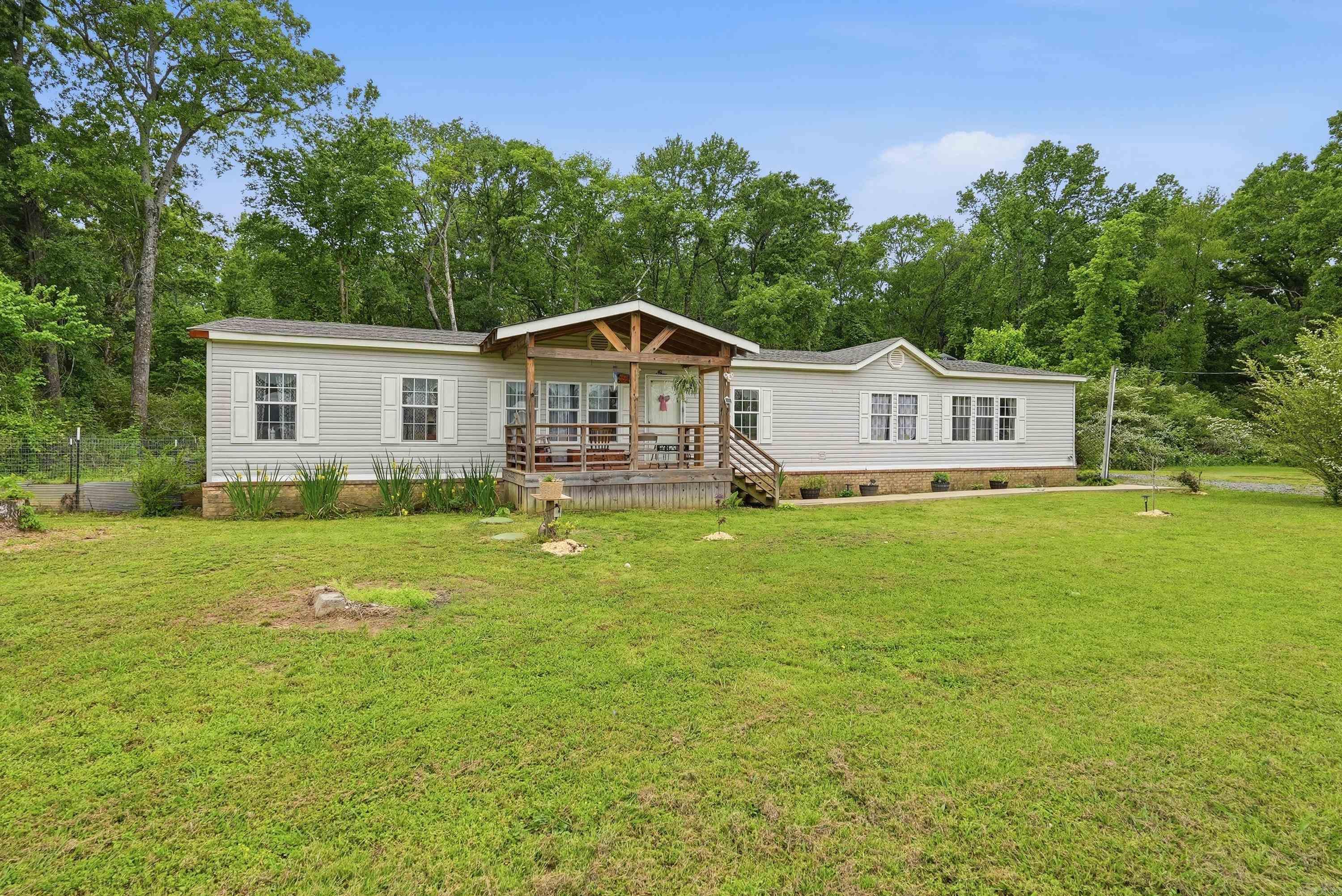BROOKHAVEN ESTATES - Residential