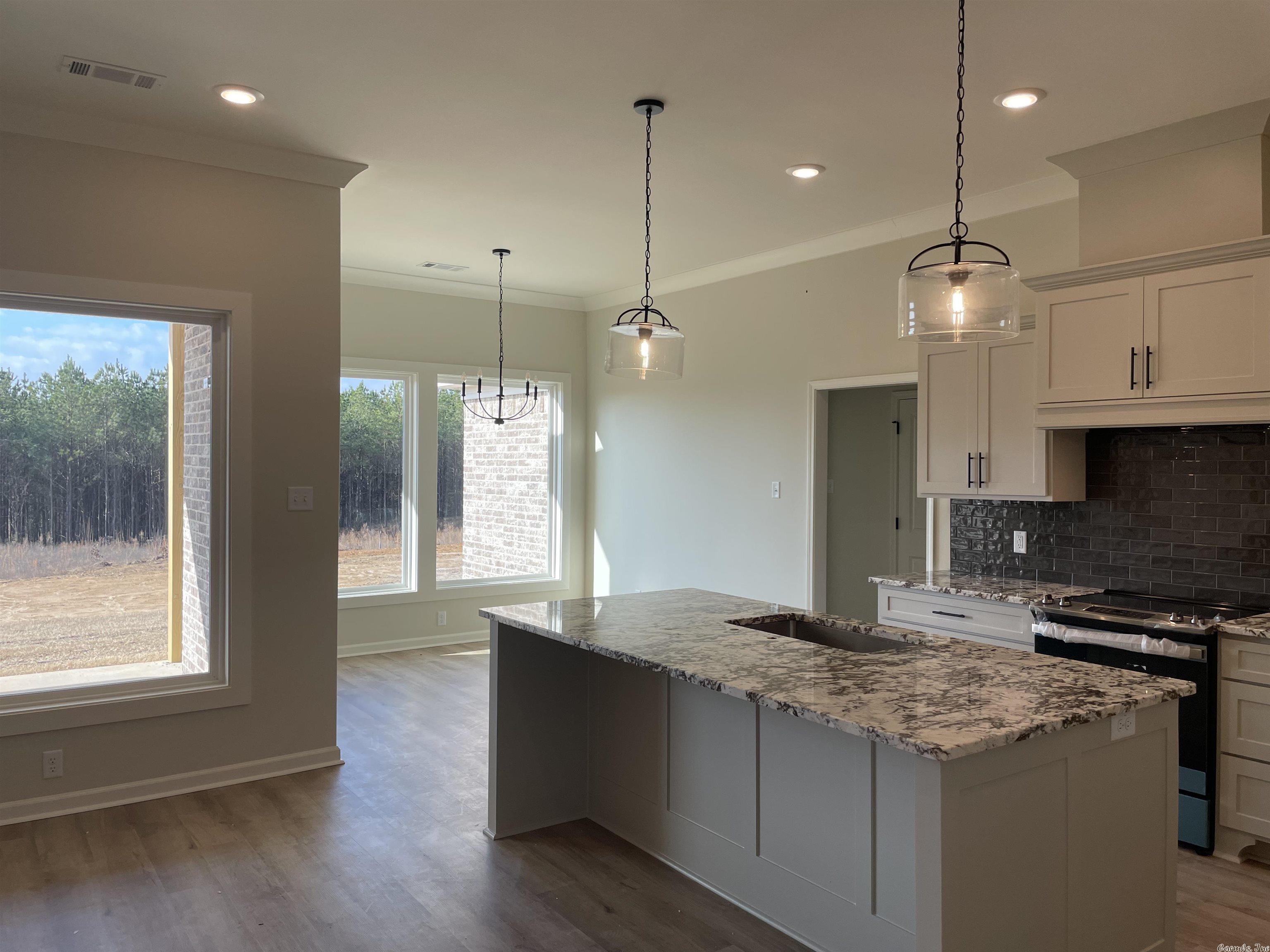 TIMBER POINT - Residential