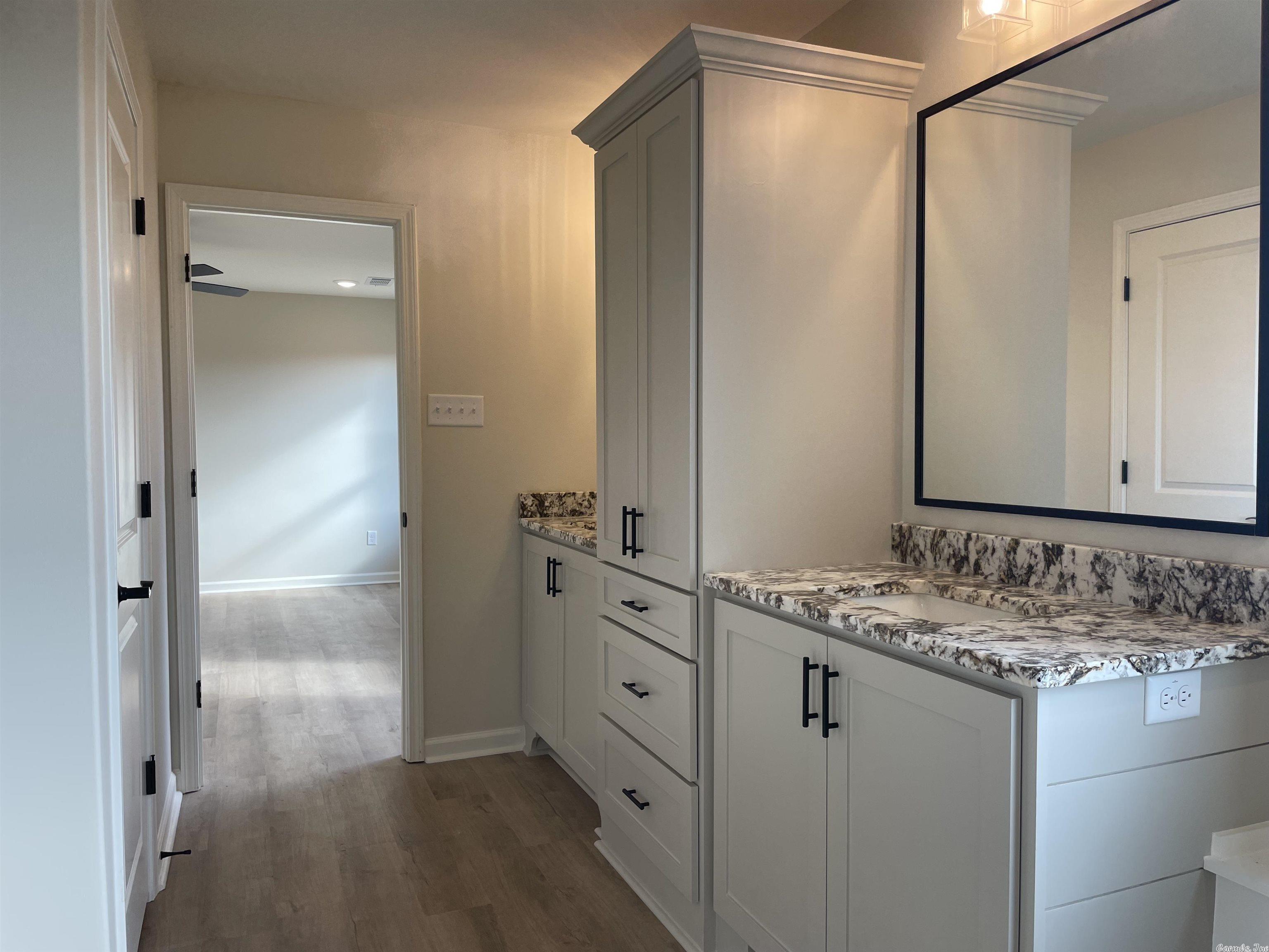 TIMBER POINT - Residential