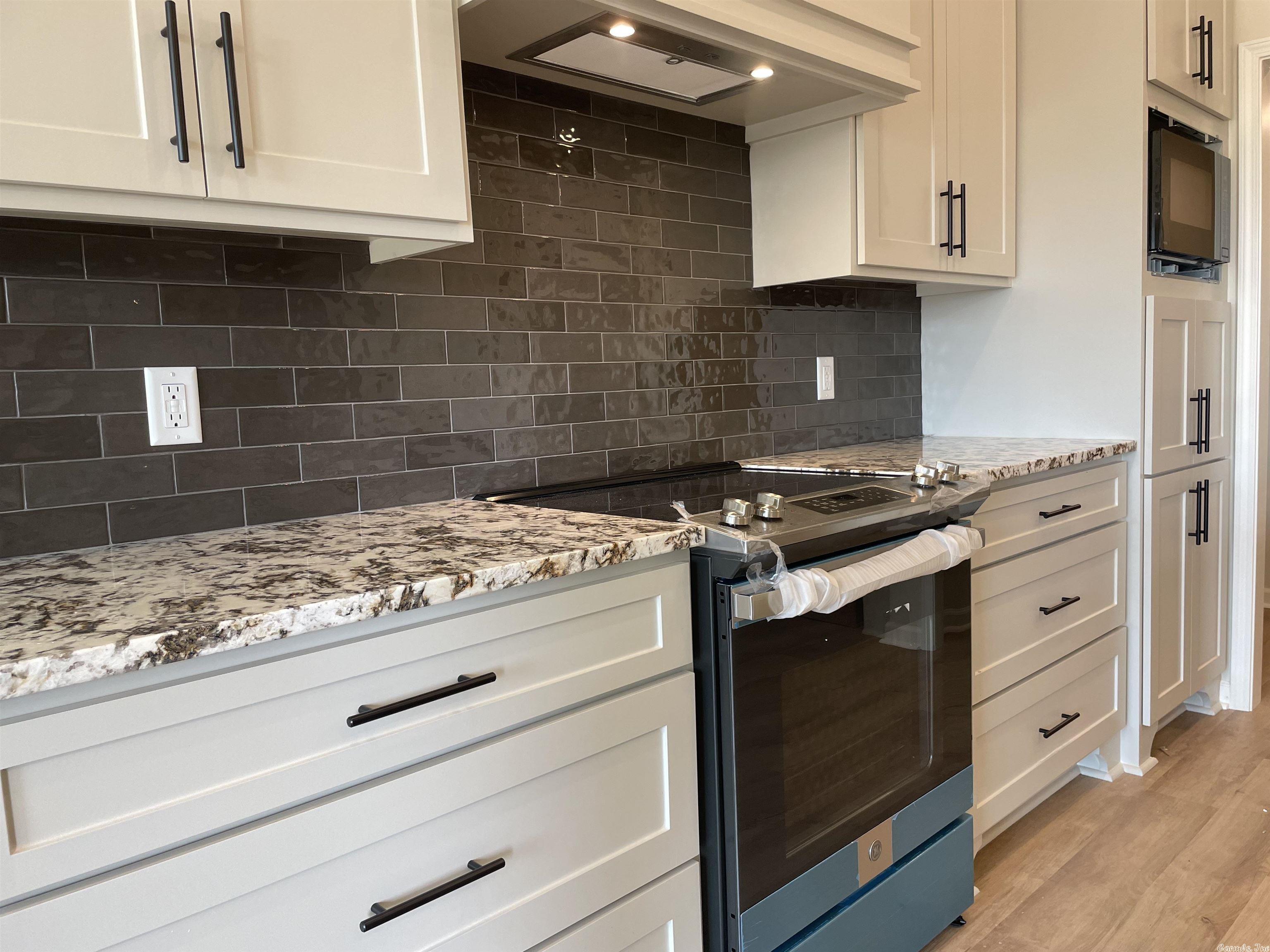 TIMBER POINT - Residential