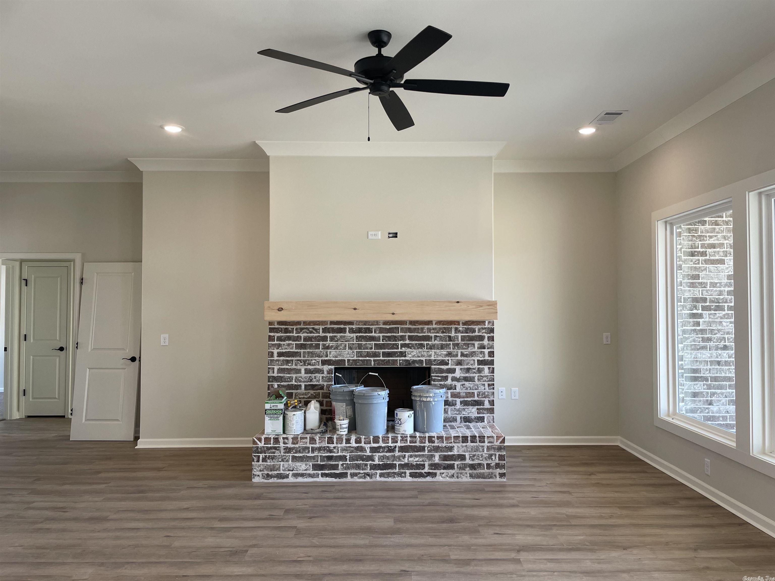 TIMBER POINT - Residential