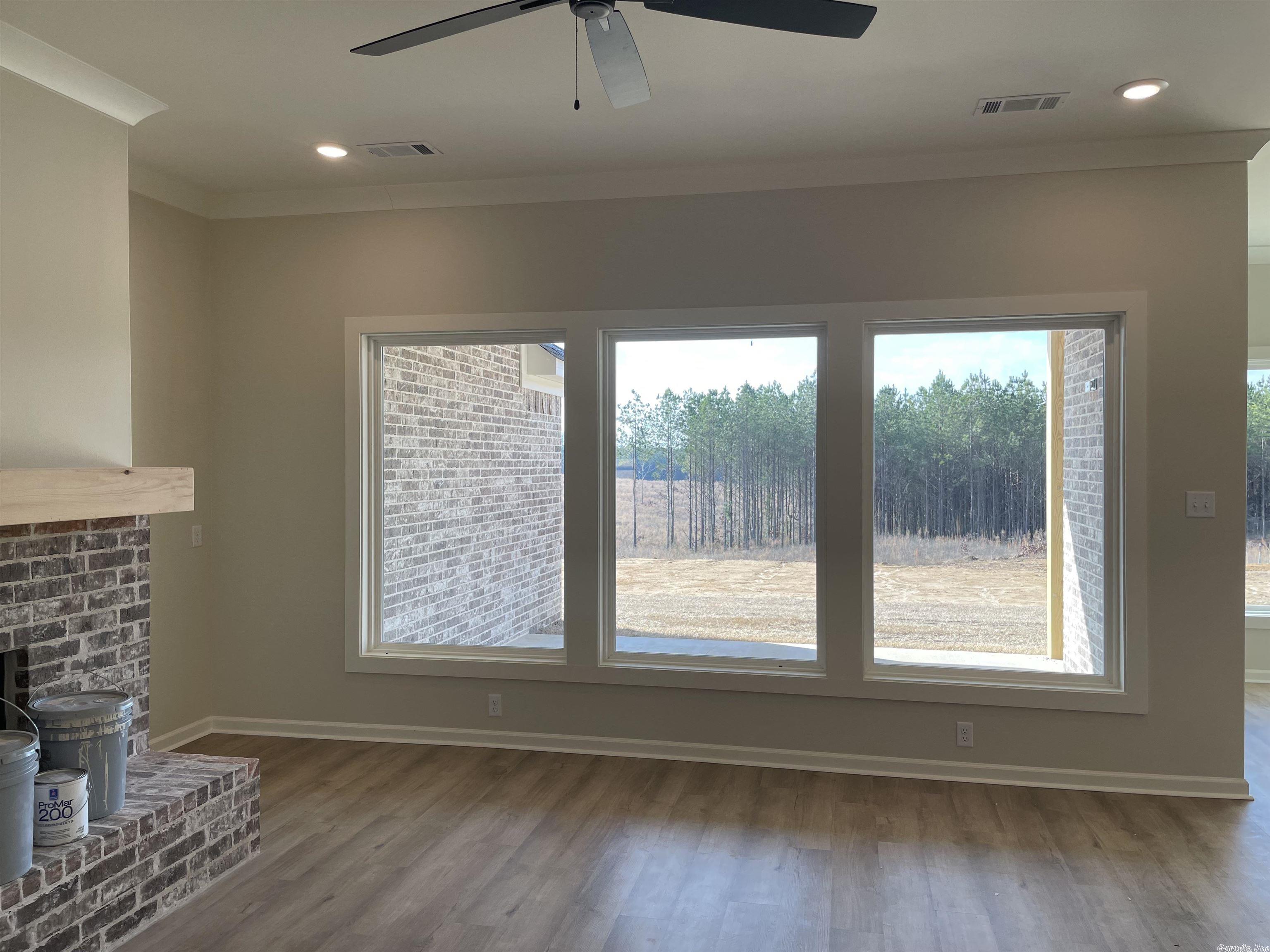 TIMBER POINT - Residential