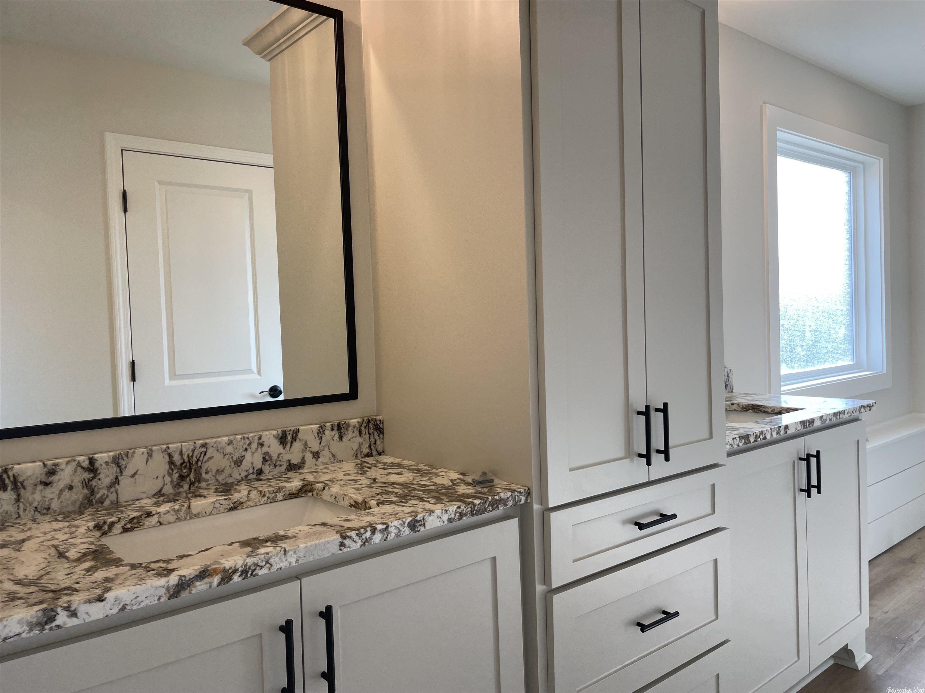 TIMBER POINT - Residential