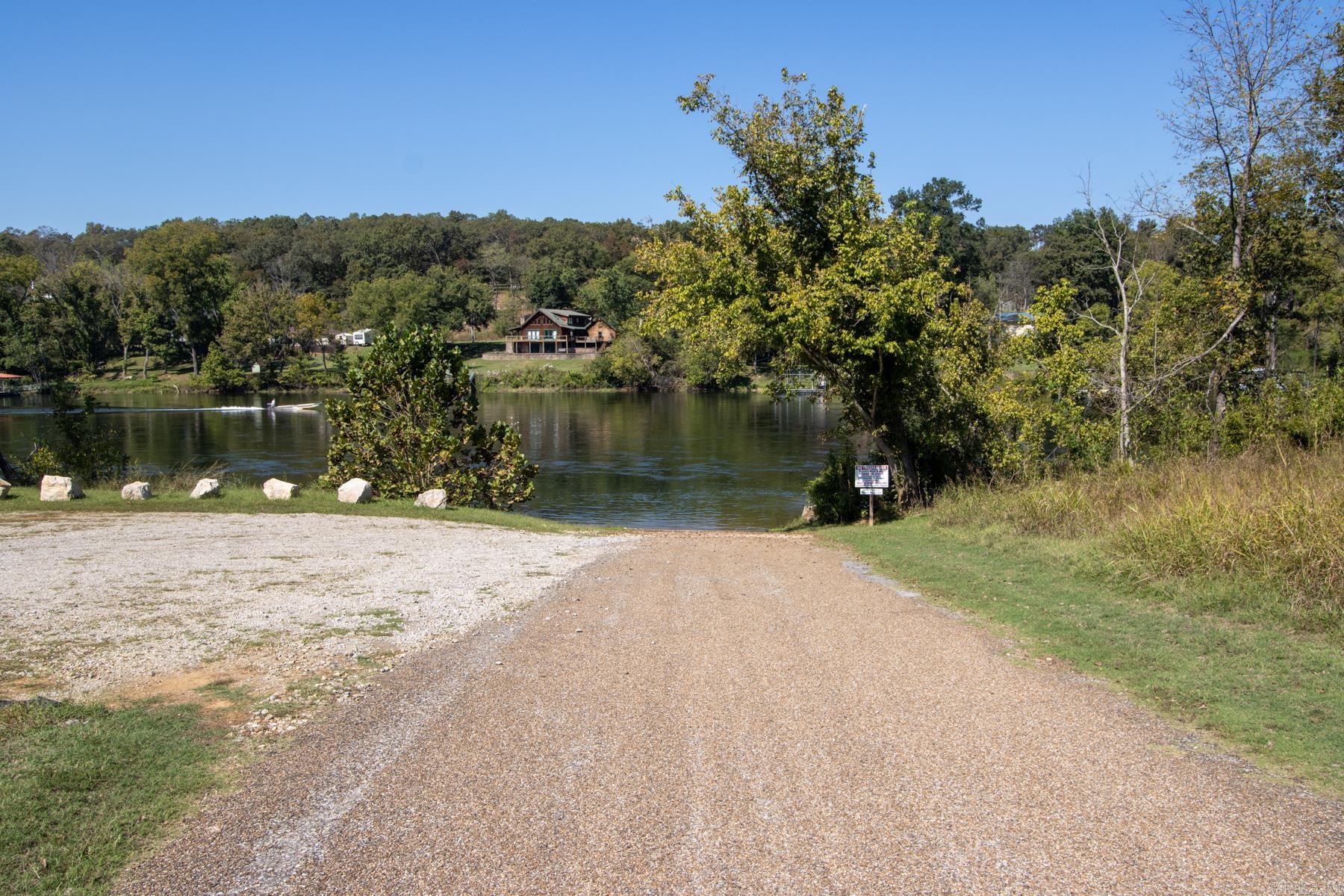White River Valley - Land