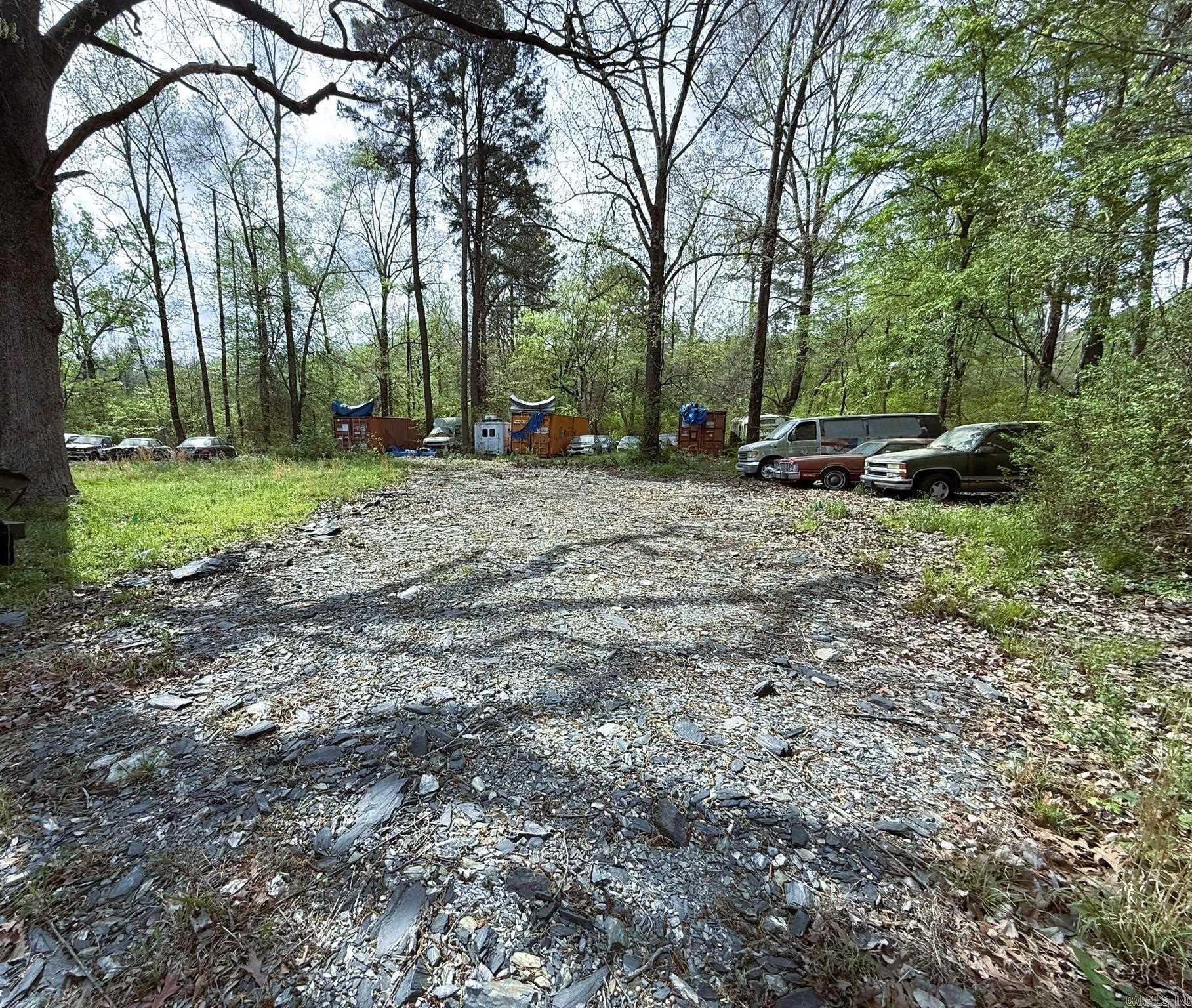 Pike - Land