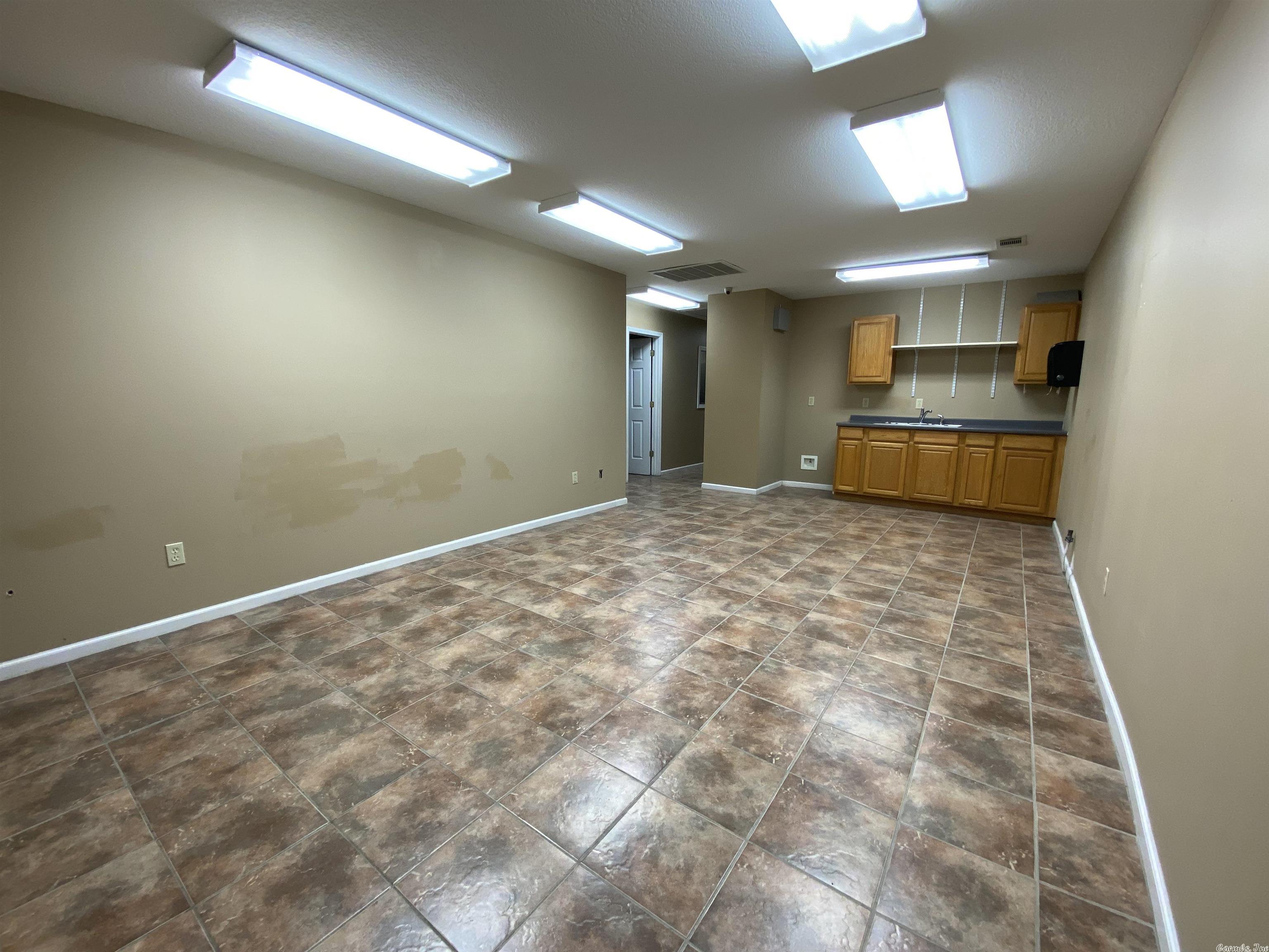 Metes & Bounds - Commercial Sale