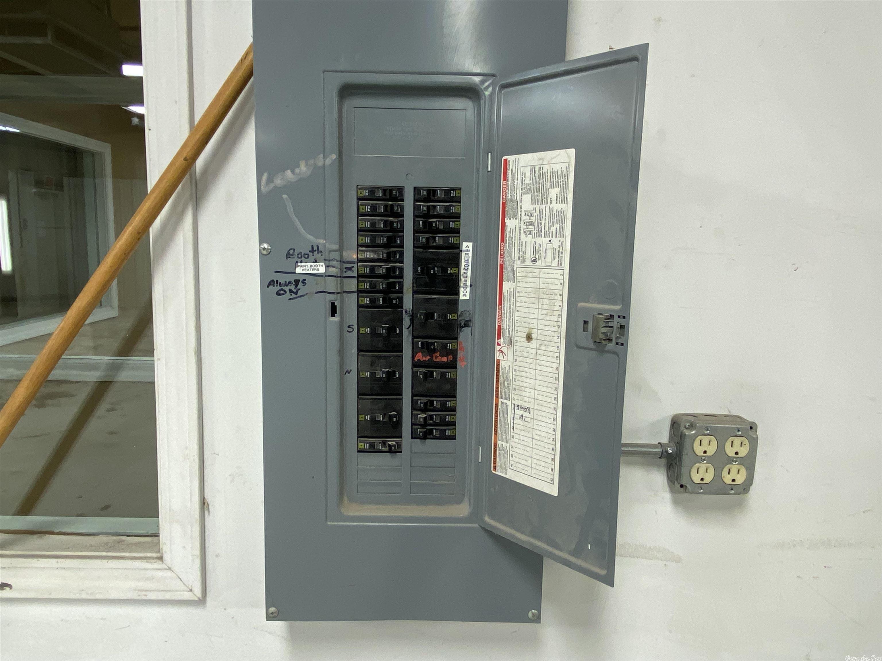 Metes & Bounds - Commercial Sale