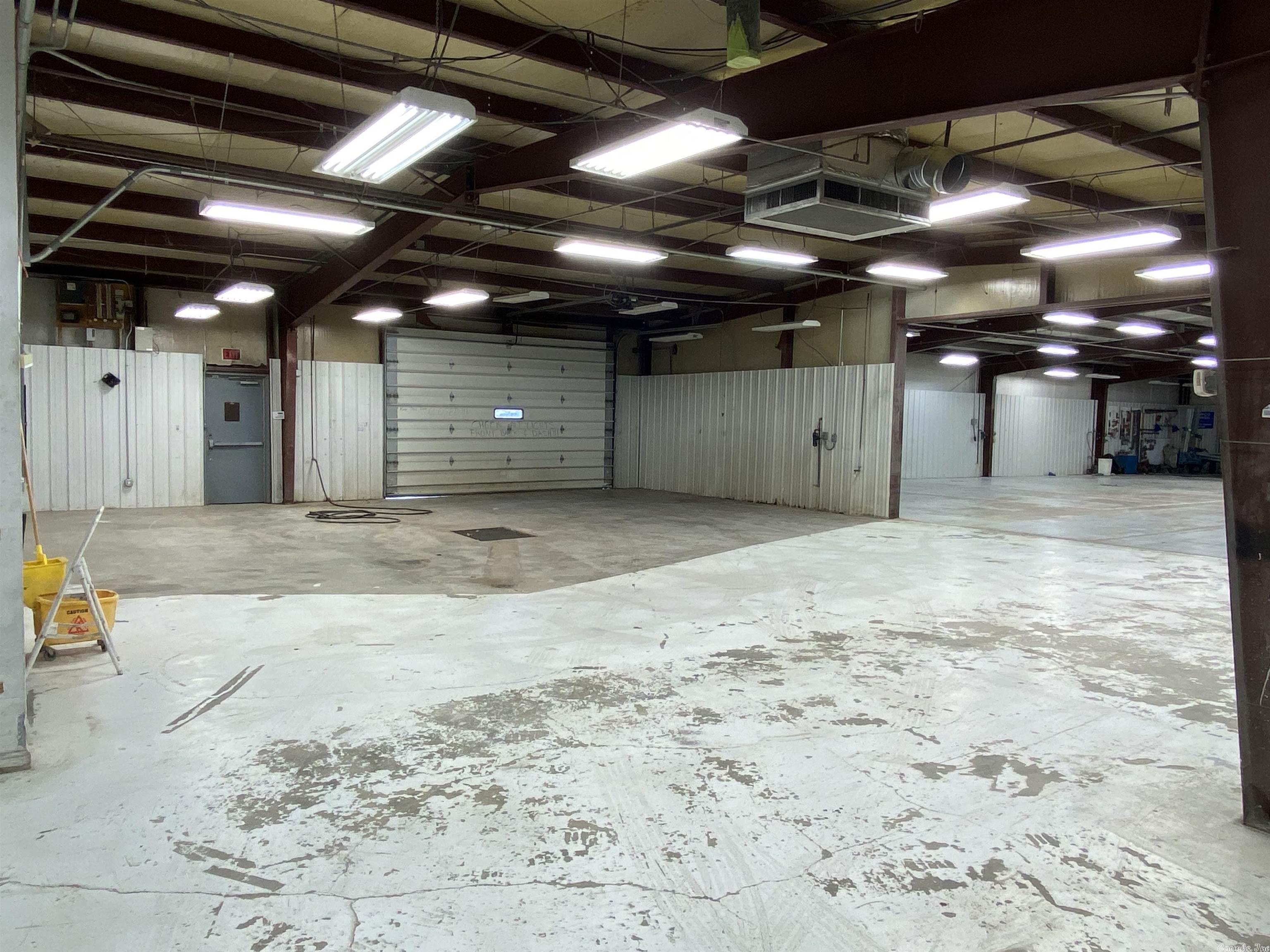 Metes & Bounds - Commercial Sale