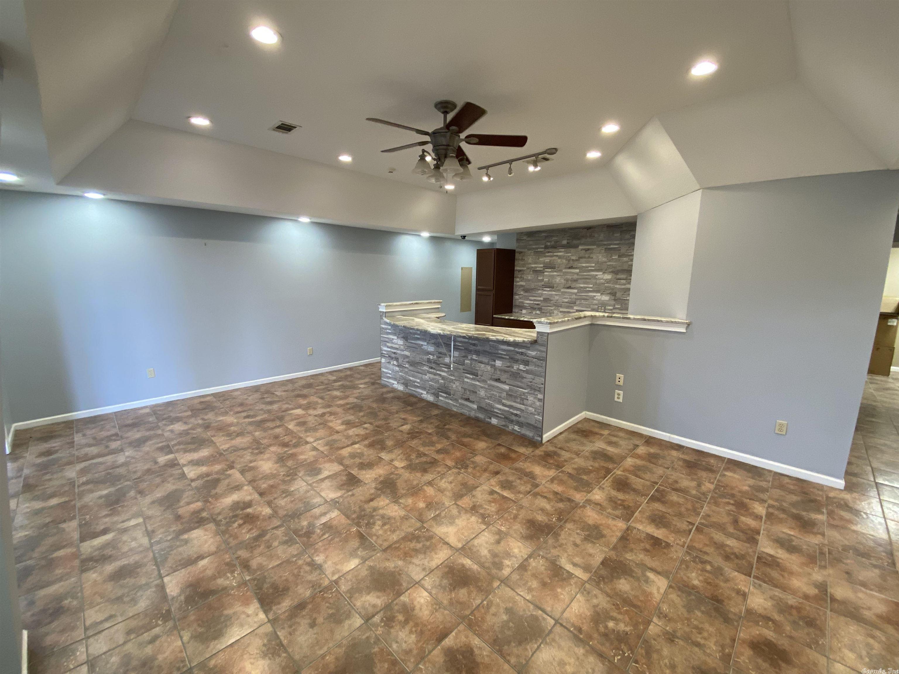 Metes & Bounds - Commercial Sale