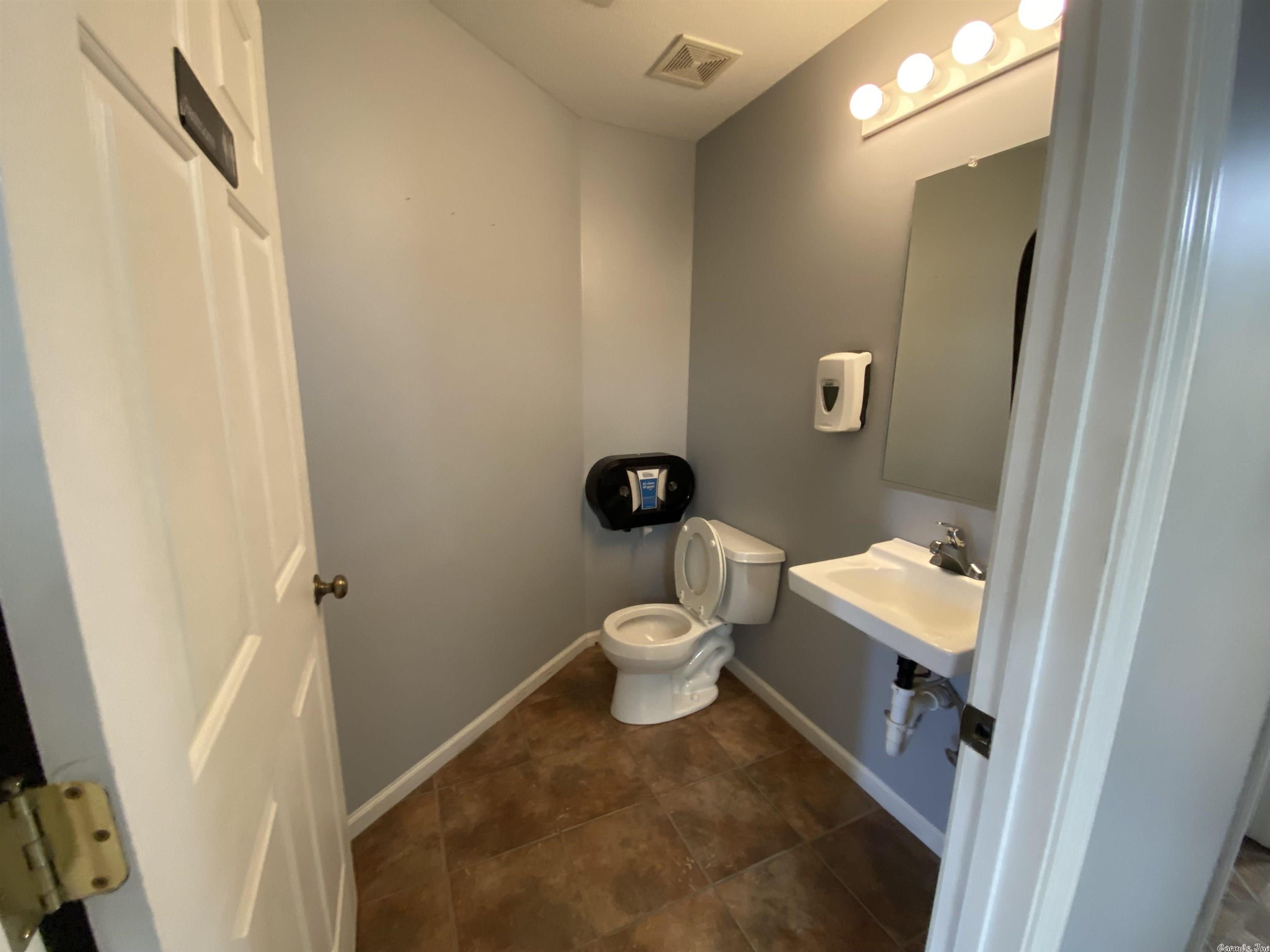 Metes & Bounds - Commercial Sale
