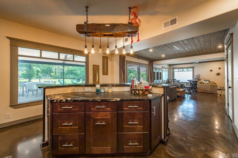 NARROWS INN AT GREERS FERRY HPR - Residential