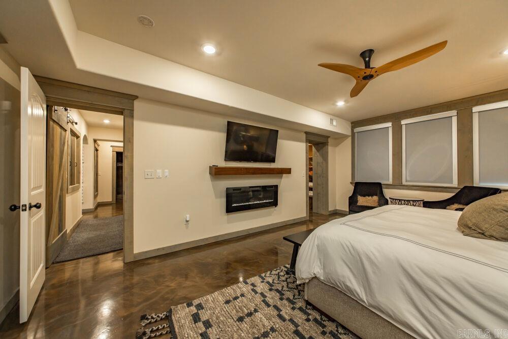 NARROWS INN AT GREERS FERRY HPR - Residential