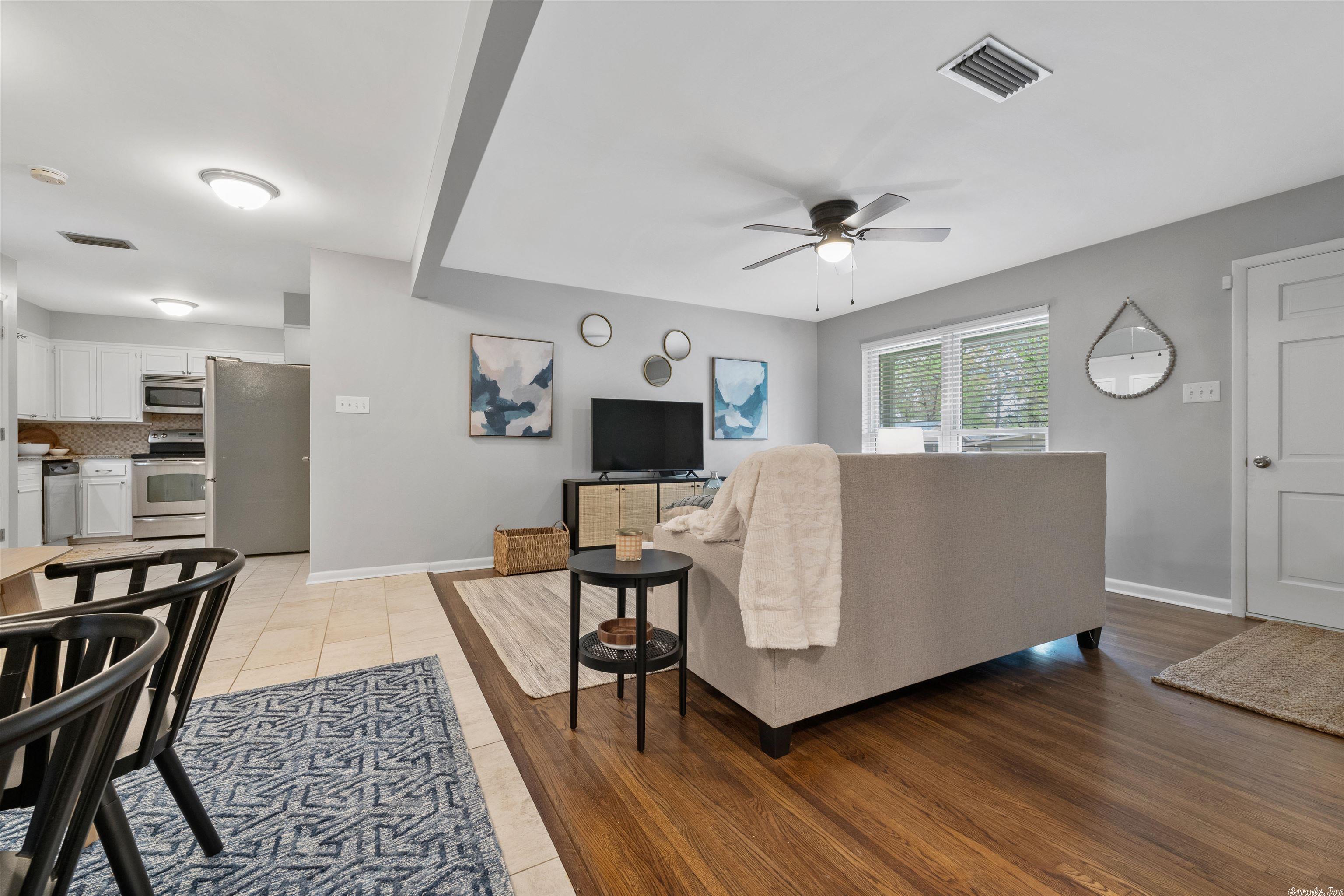 INDIAN HILLS - Residential