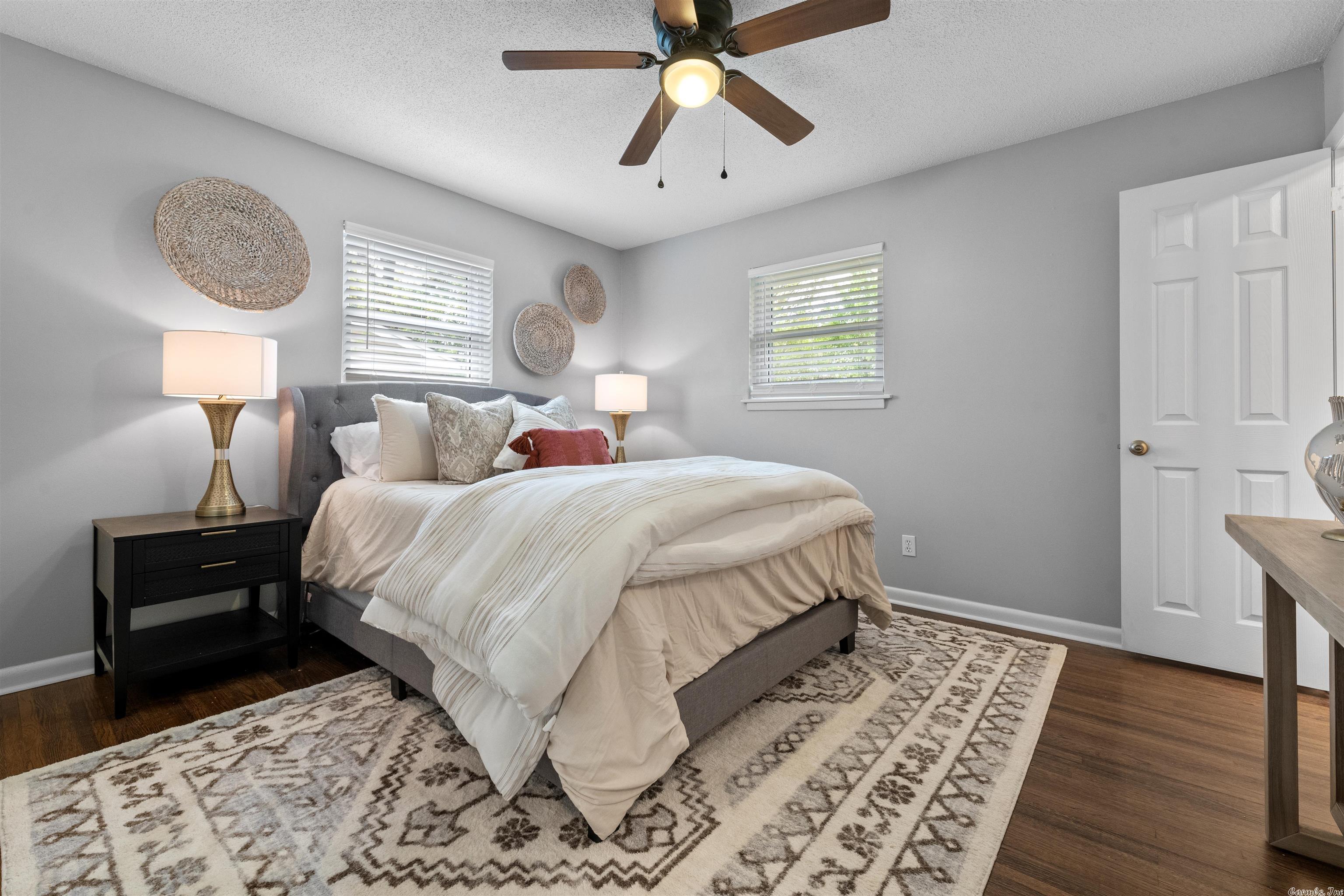 INDIAN HILLS - Residential