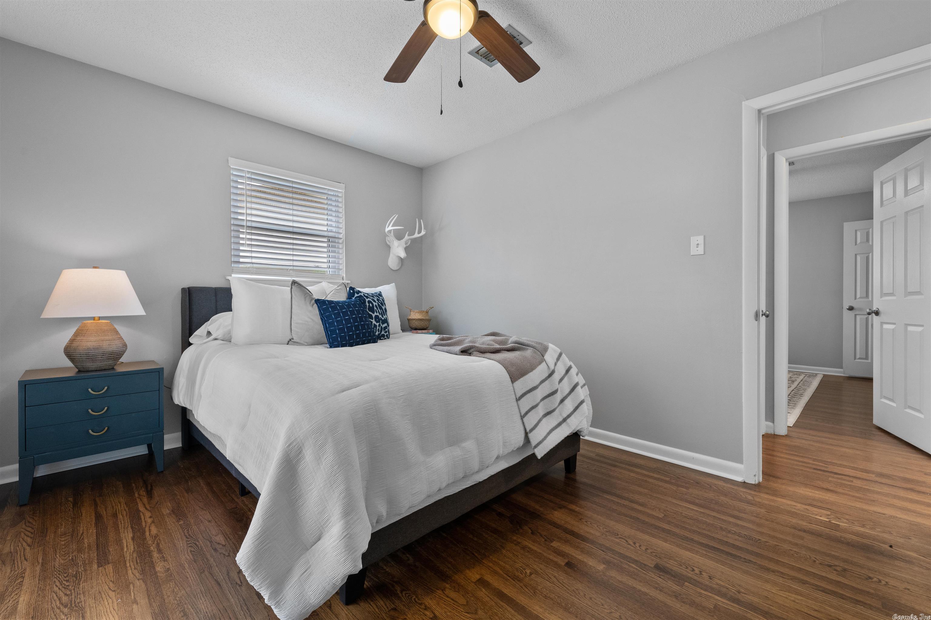 INDIAN HILLS - Residential