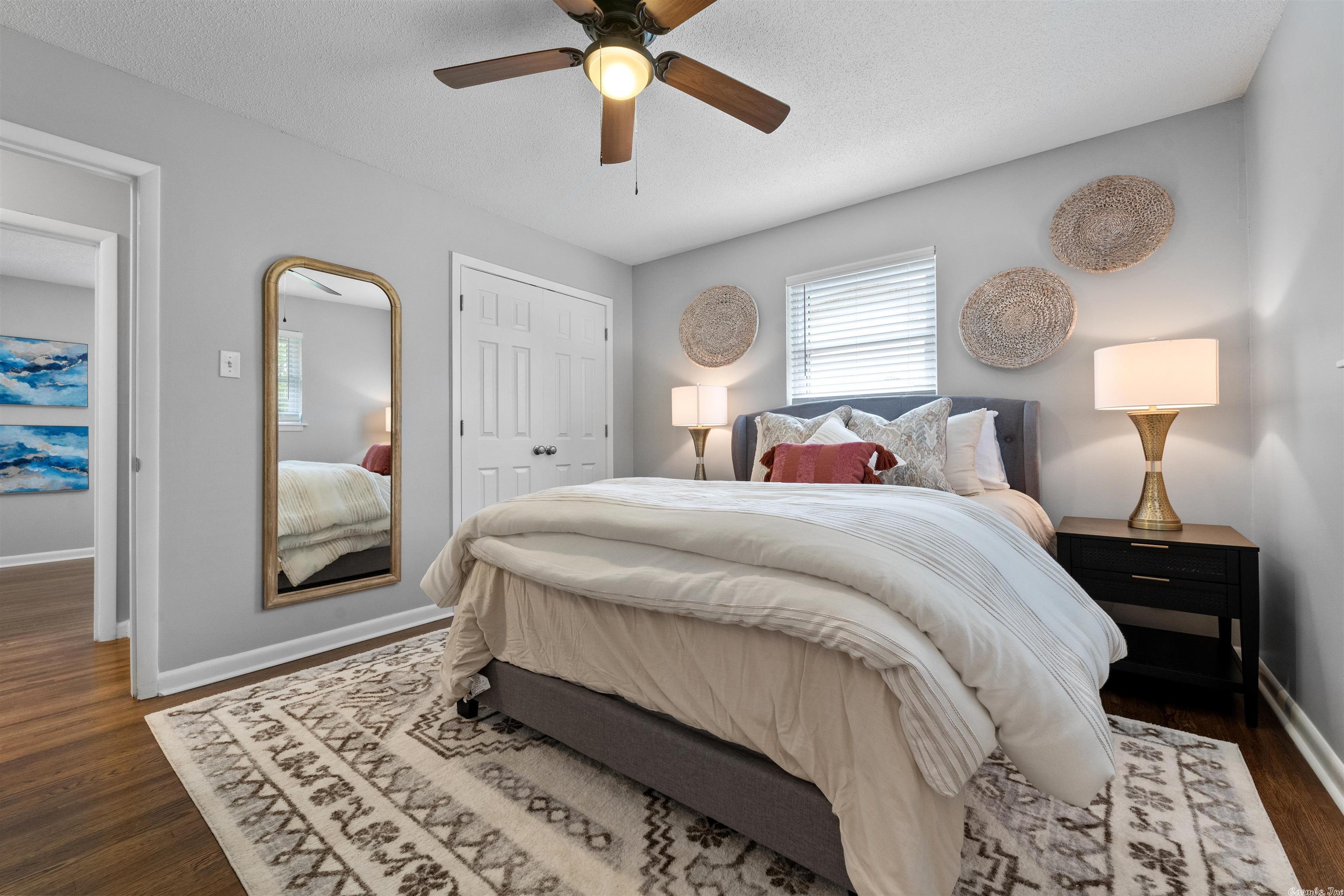 INDIAN HILLS - Residential