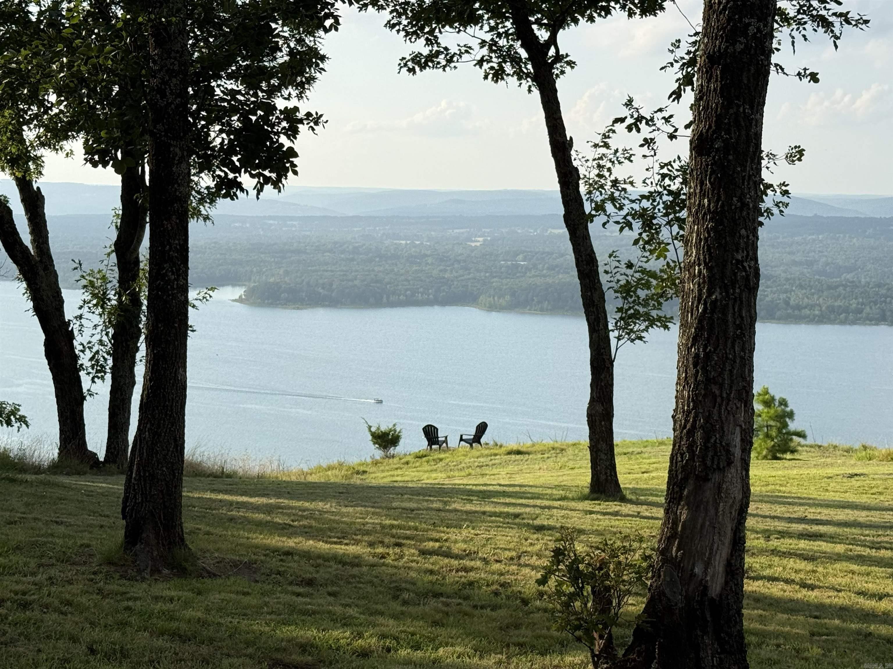 Diamond Bluff - Land