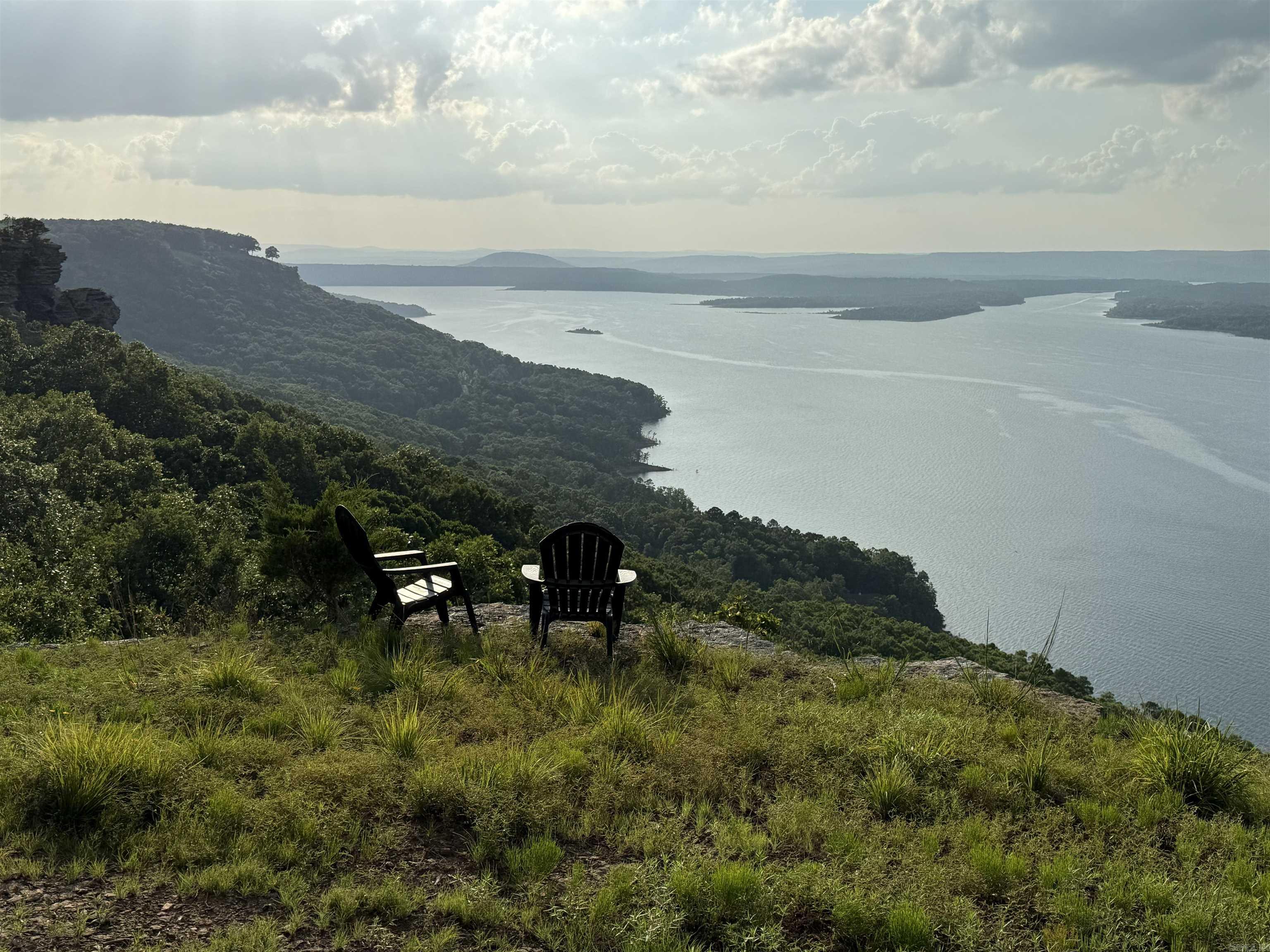 Diamond Bluff - Land