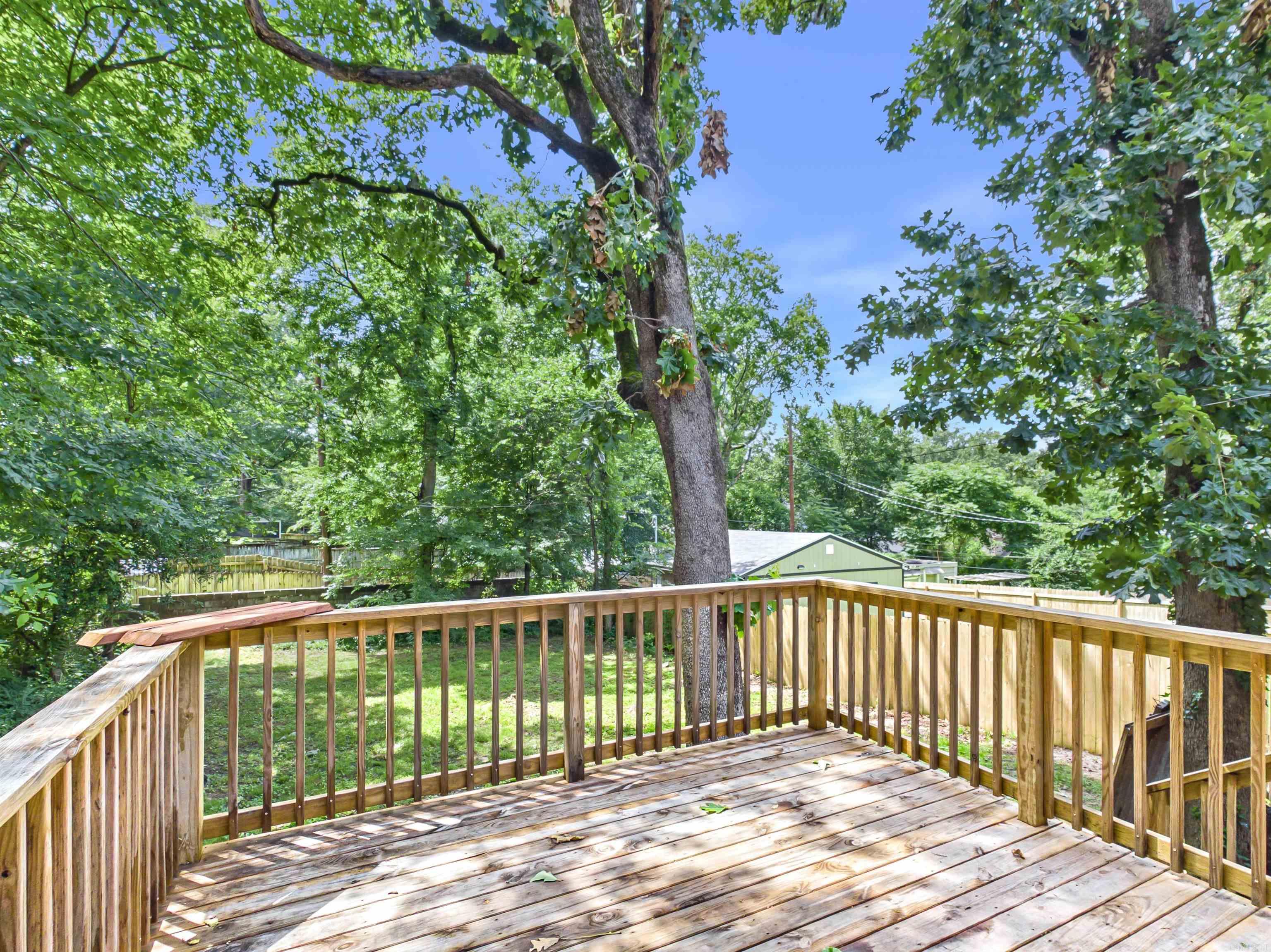 HILLCREST - Residential