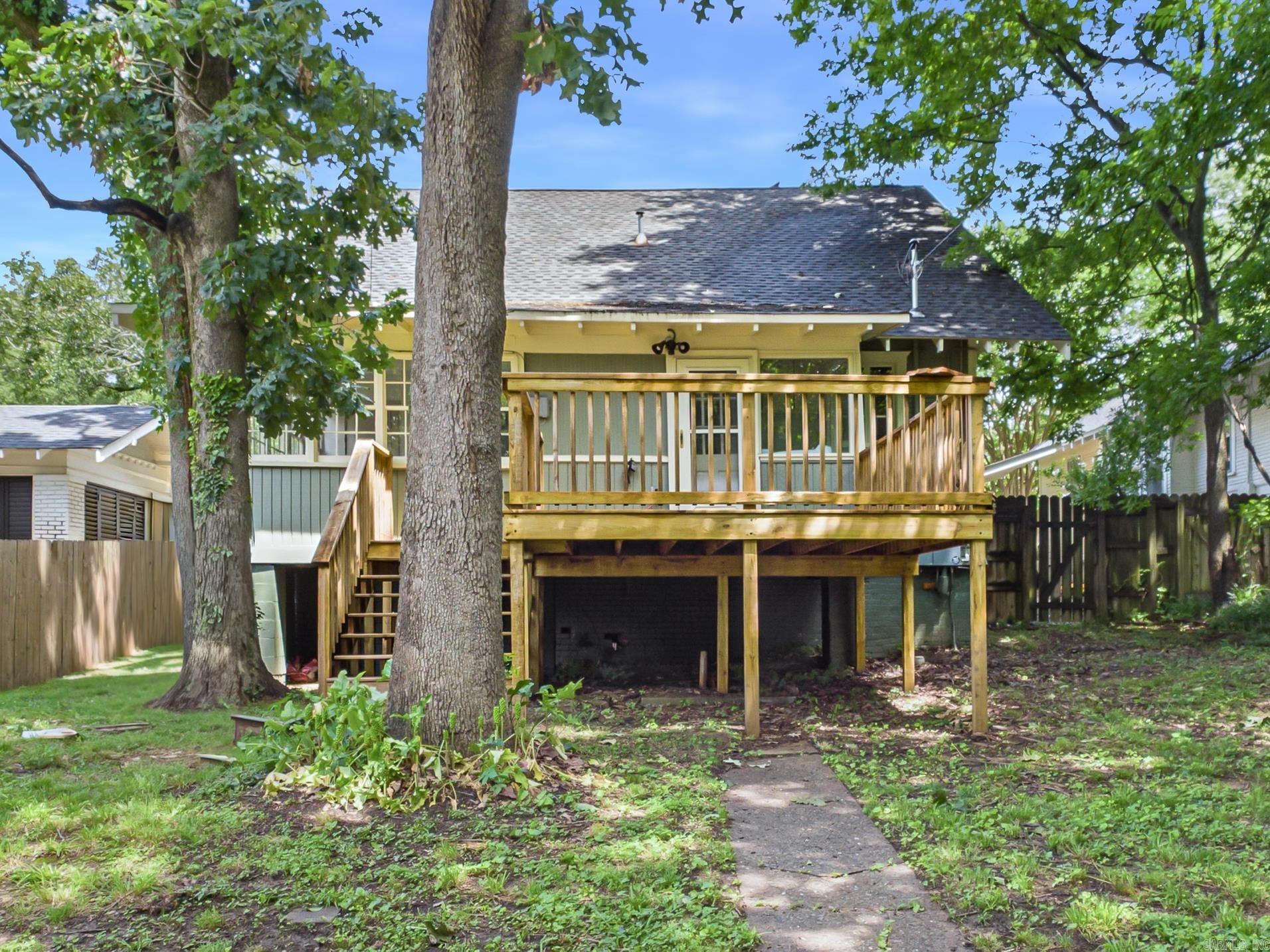 HILLCREST - Residential