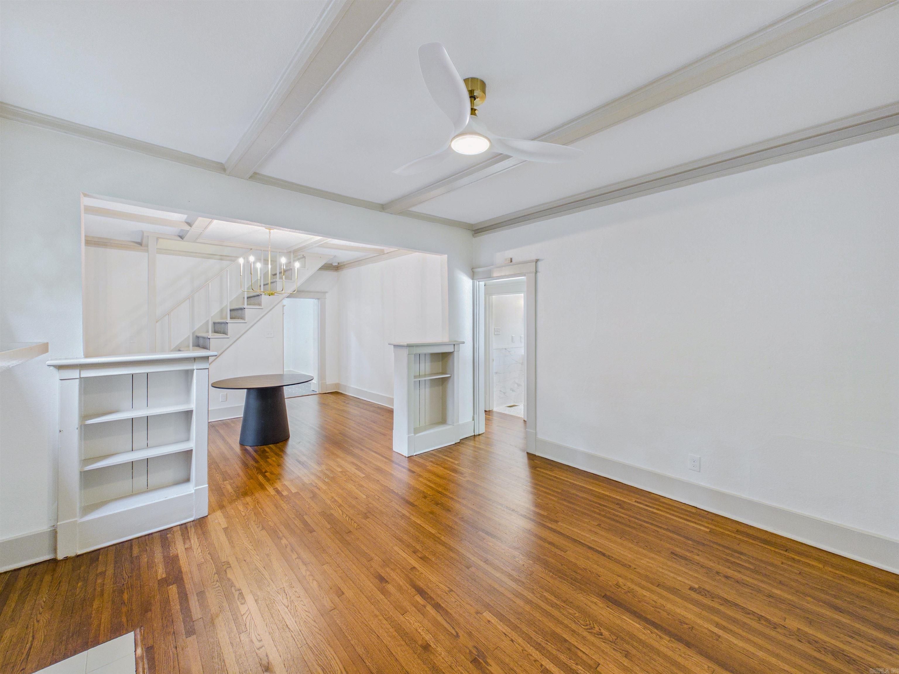 HILLCREST - Residential