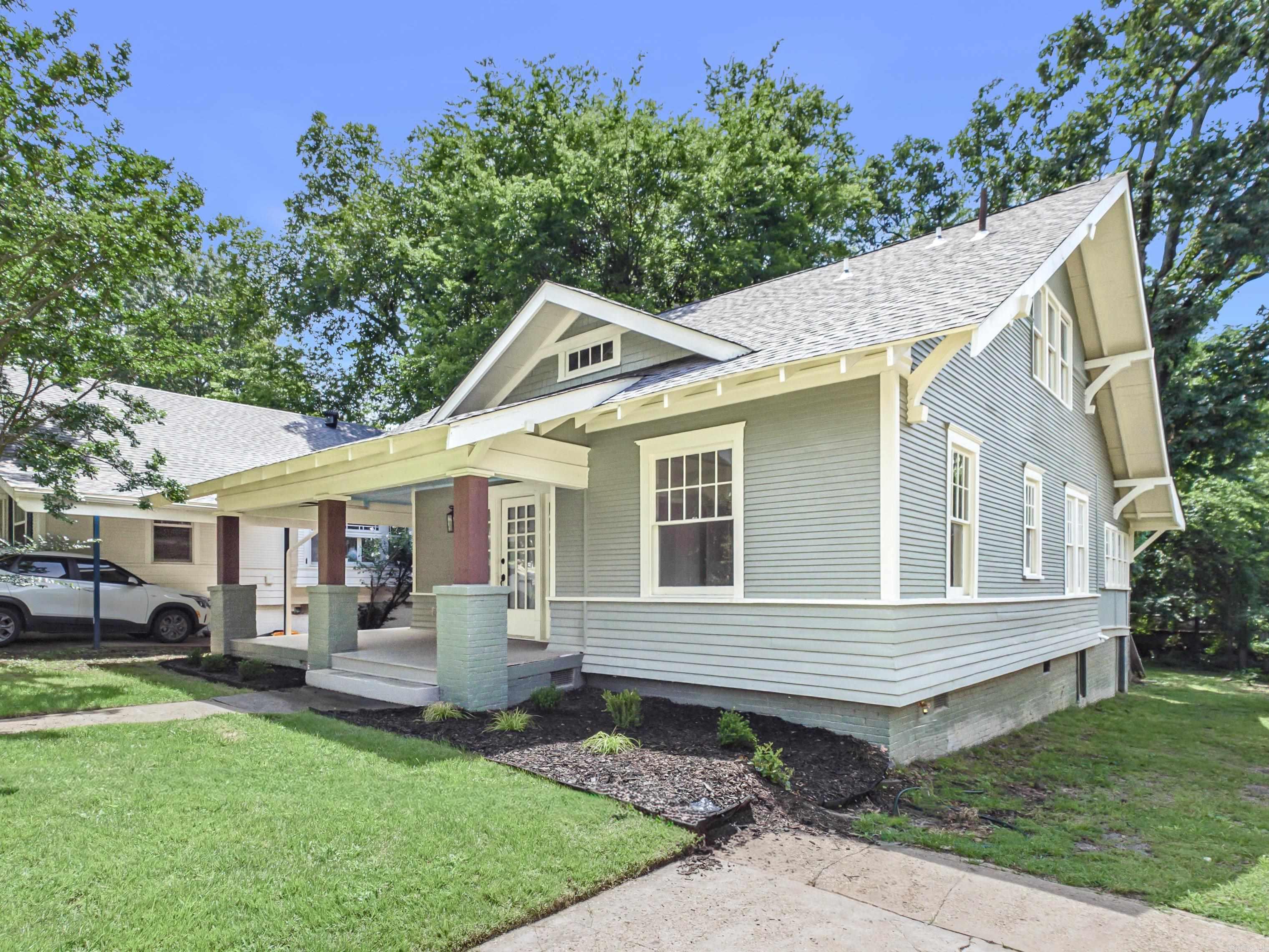 HILLCREST - Residential