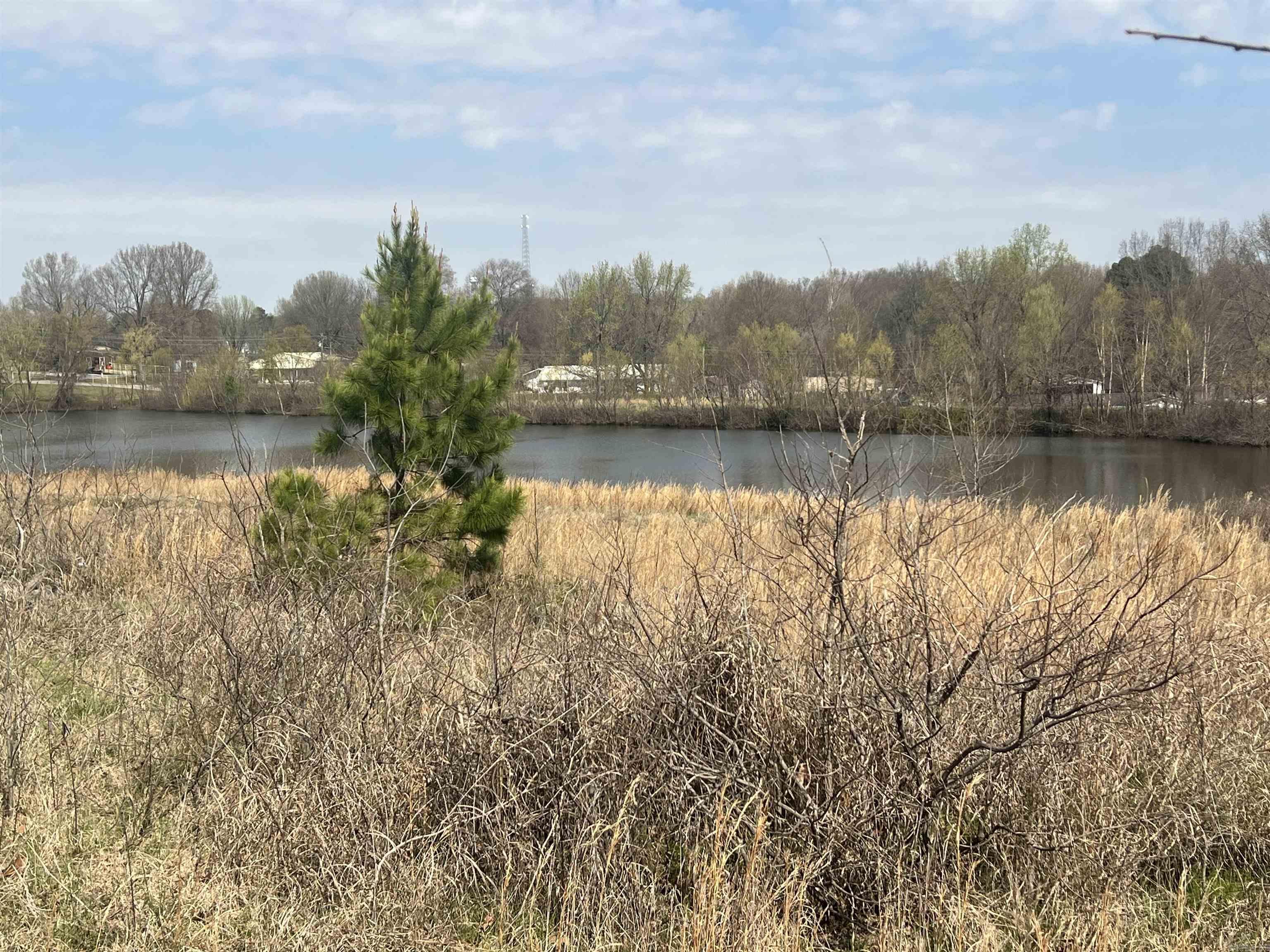Lakewood - Land