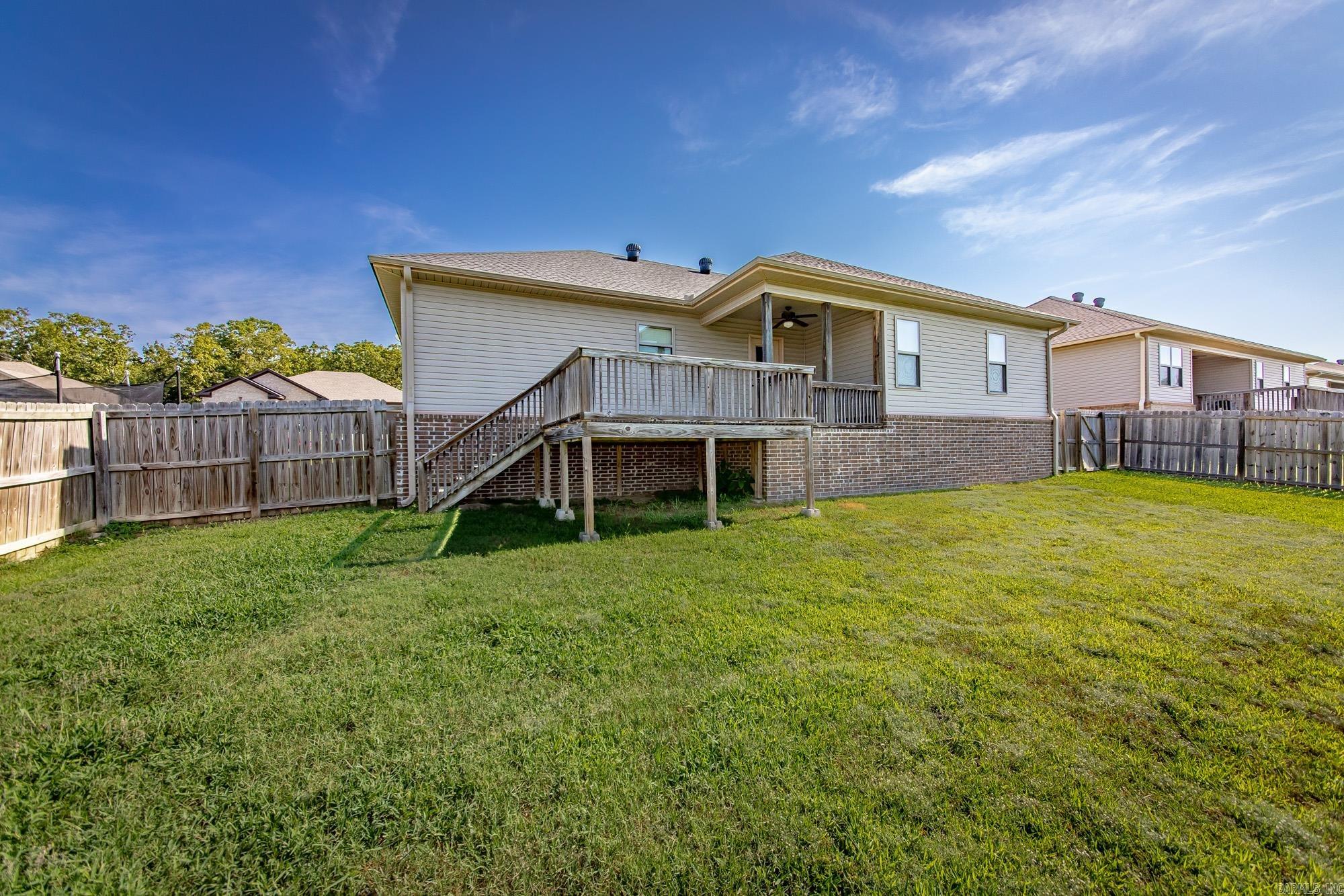 CROSS CREEK - Residential