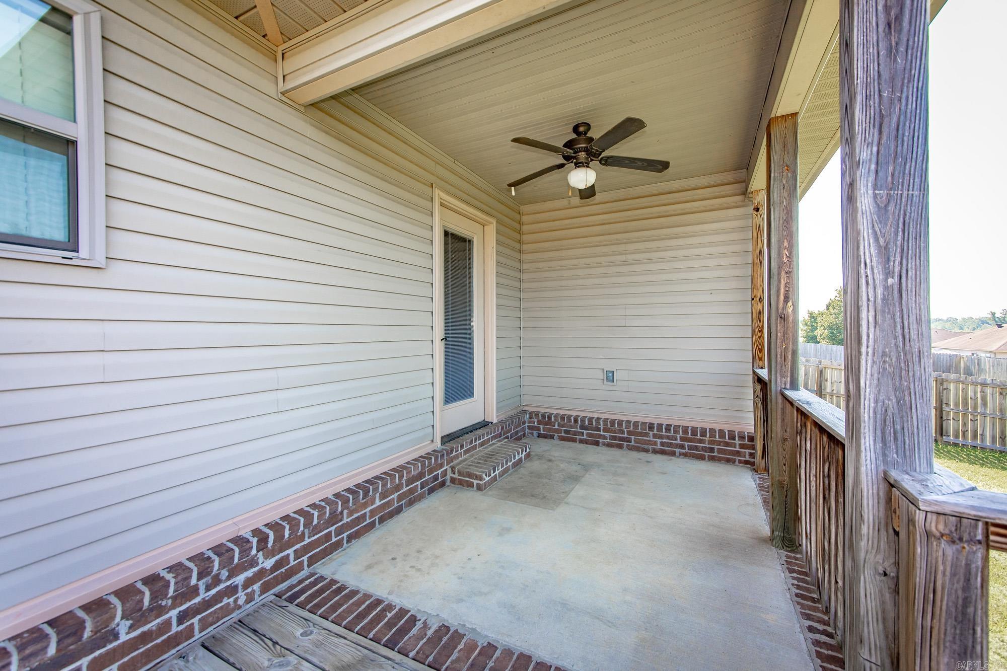 CROSS CREEK - Residential
