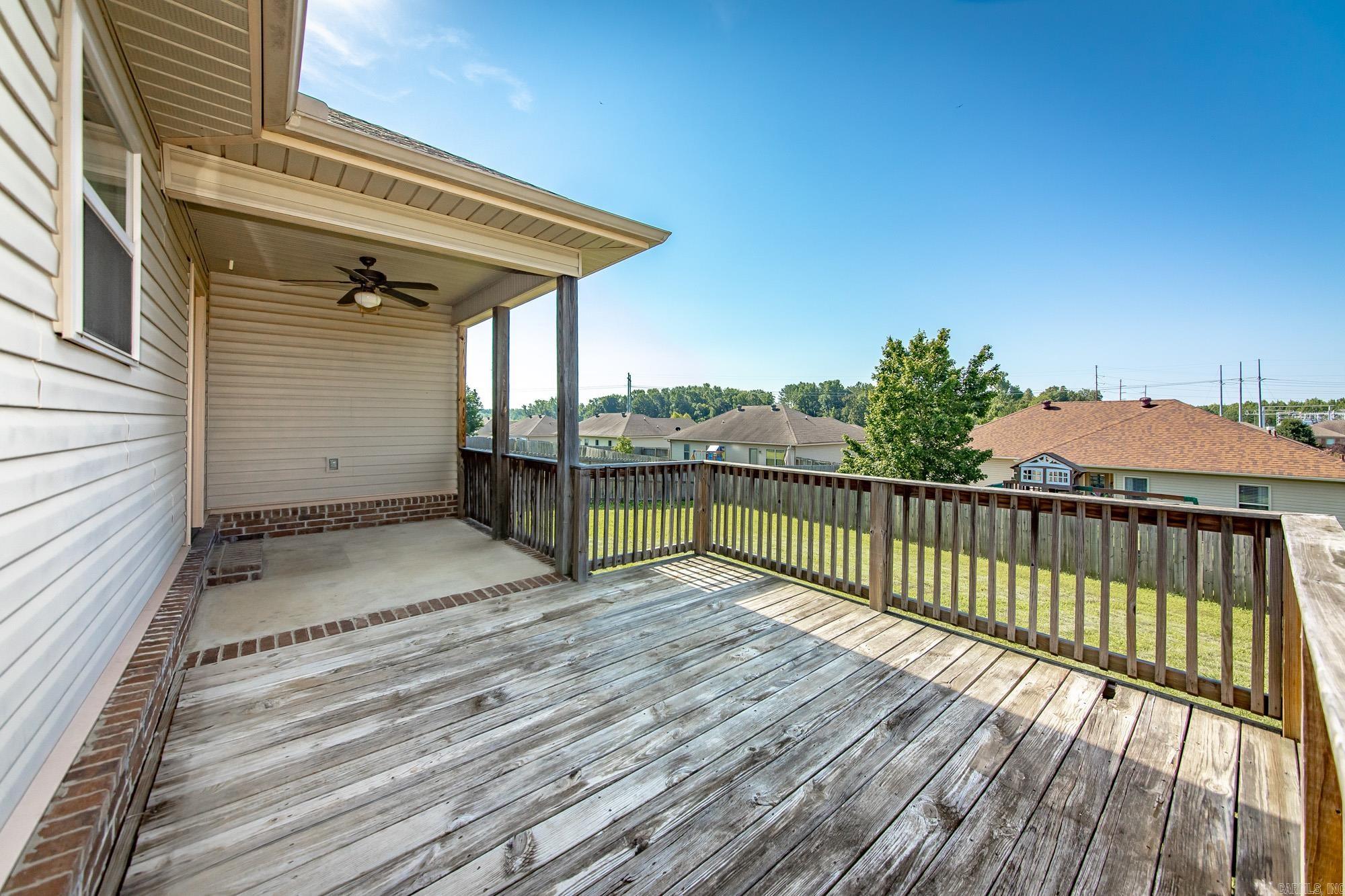 CROSS CREEK - Residential