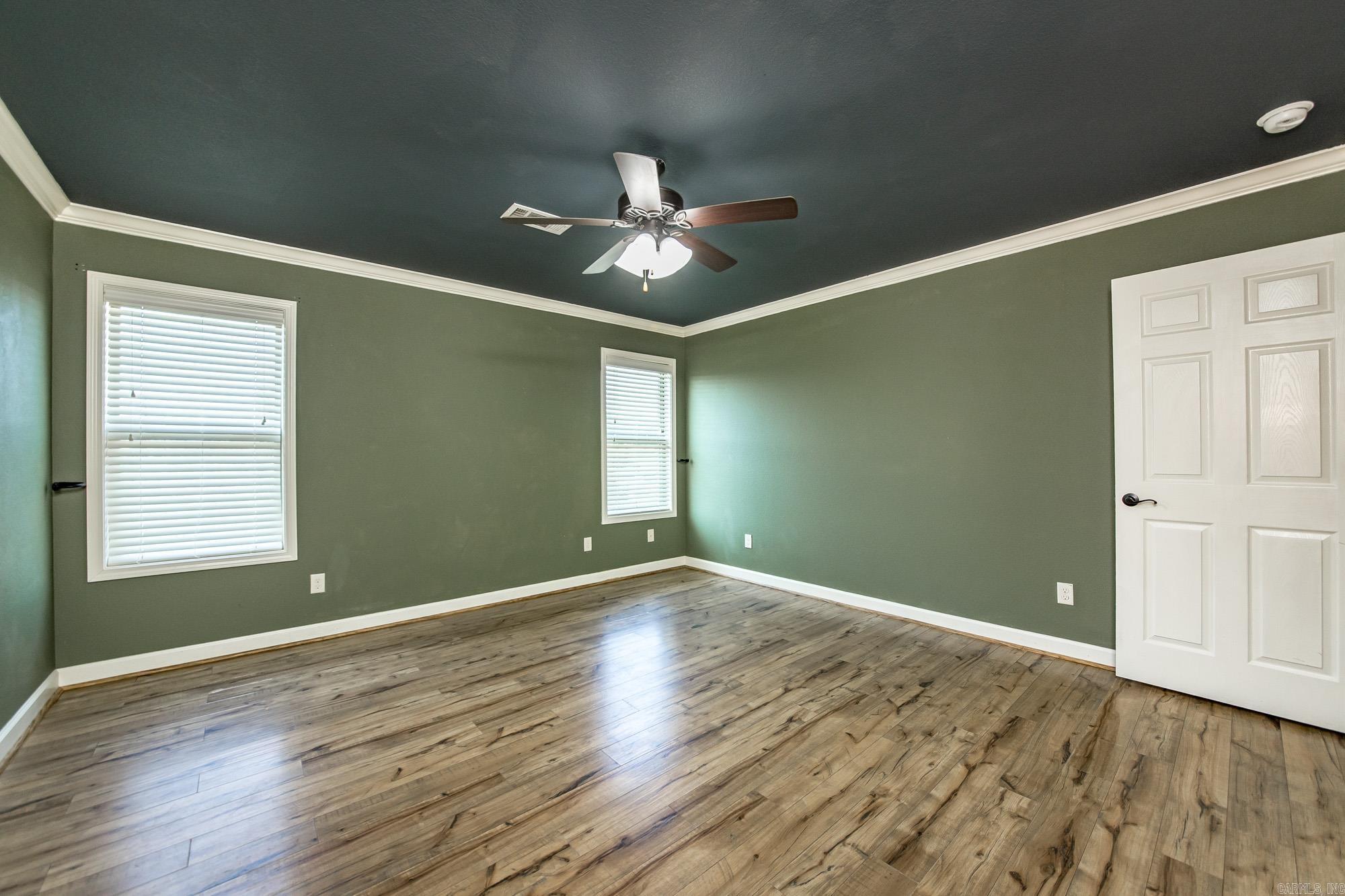 CROSS CREEK - Residential