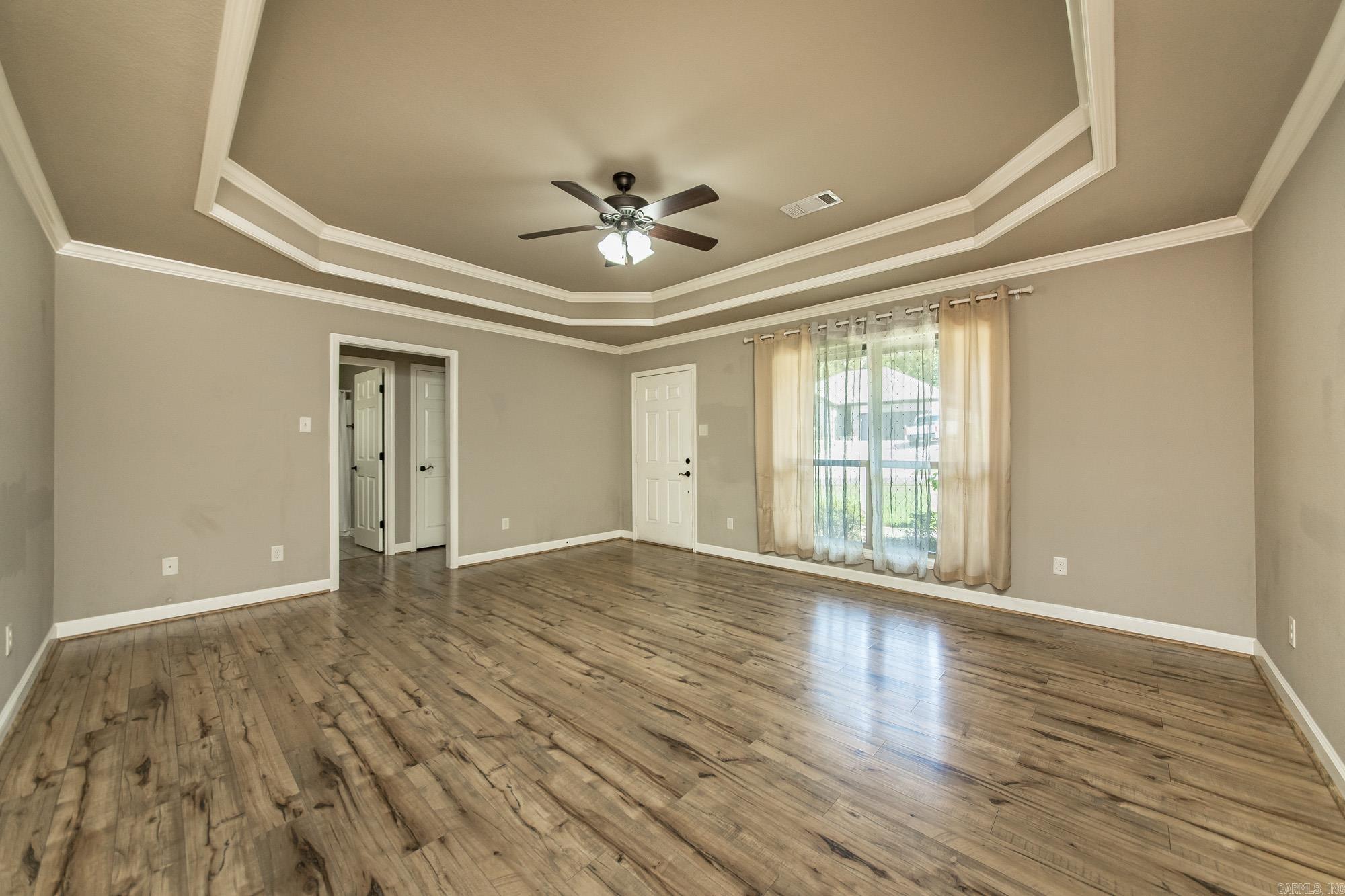 CROSS CREEK - Residential