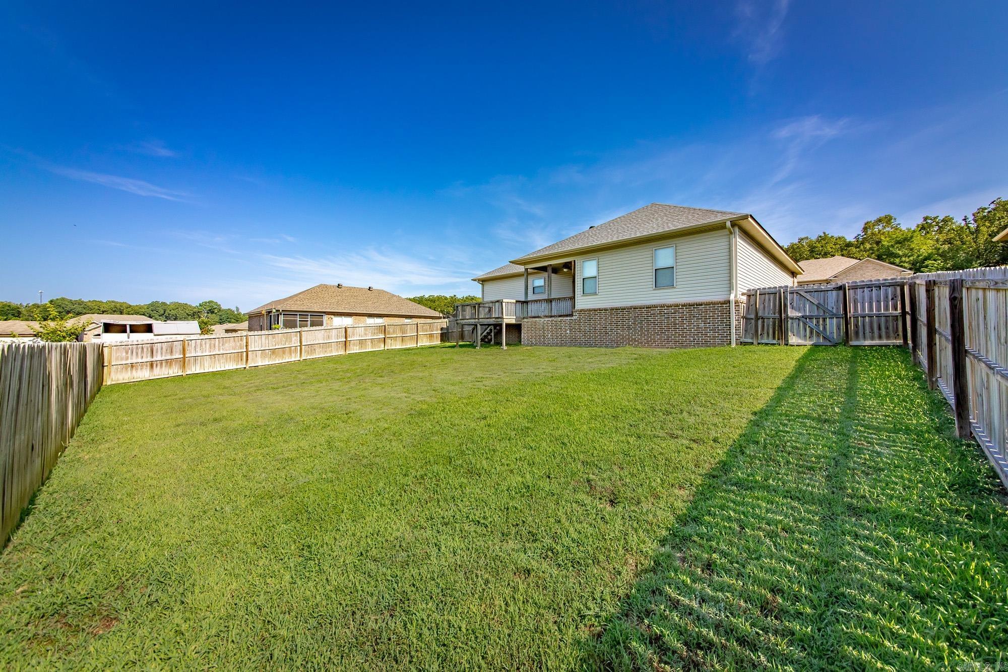 CROSS CREEK - Residential