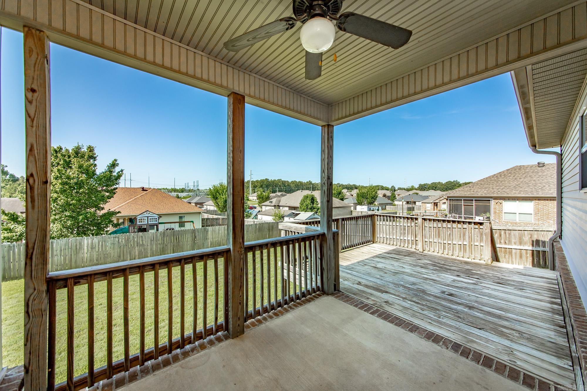 CROSS CREEK - Residential
