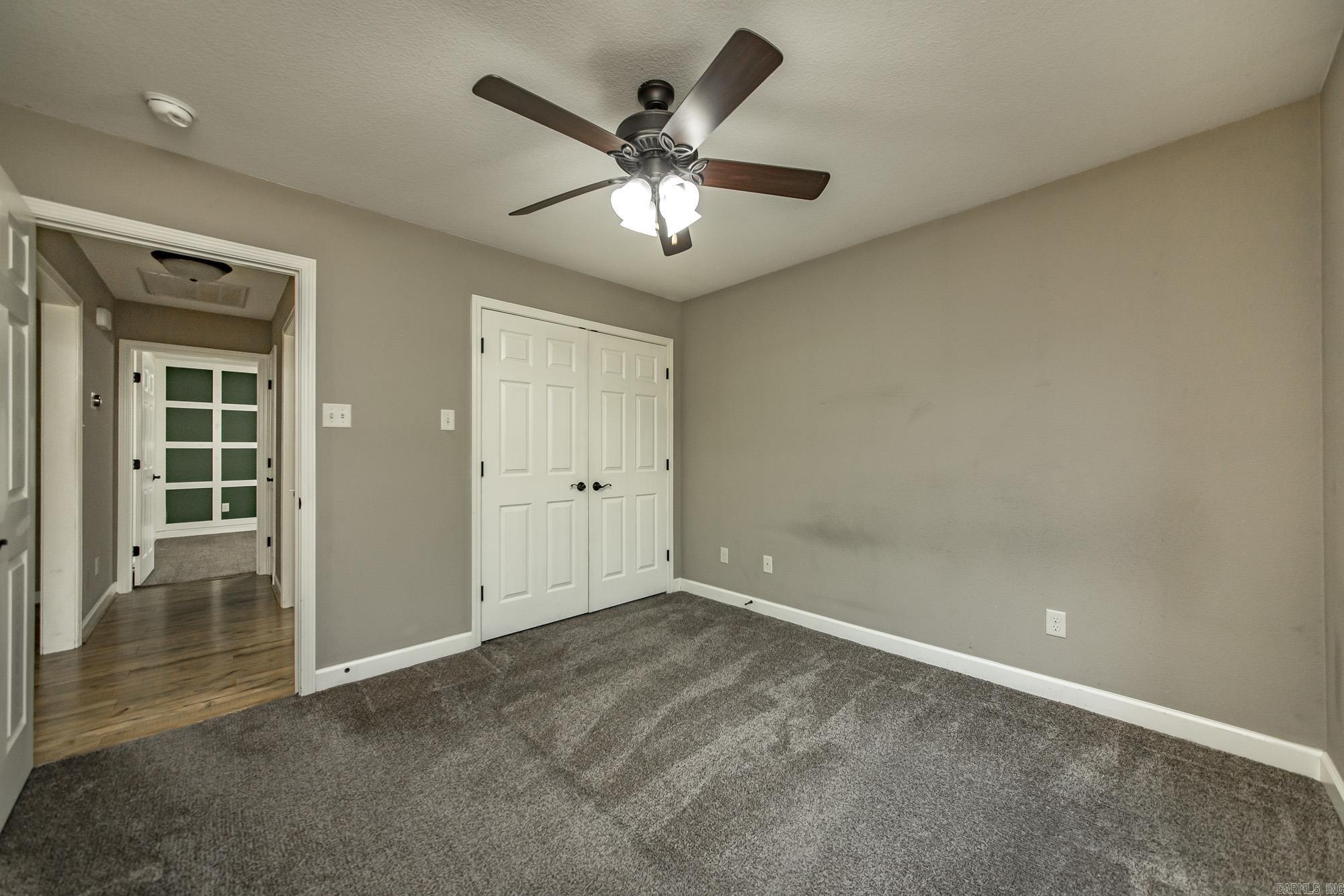 CROSS CREEK - Residential