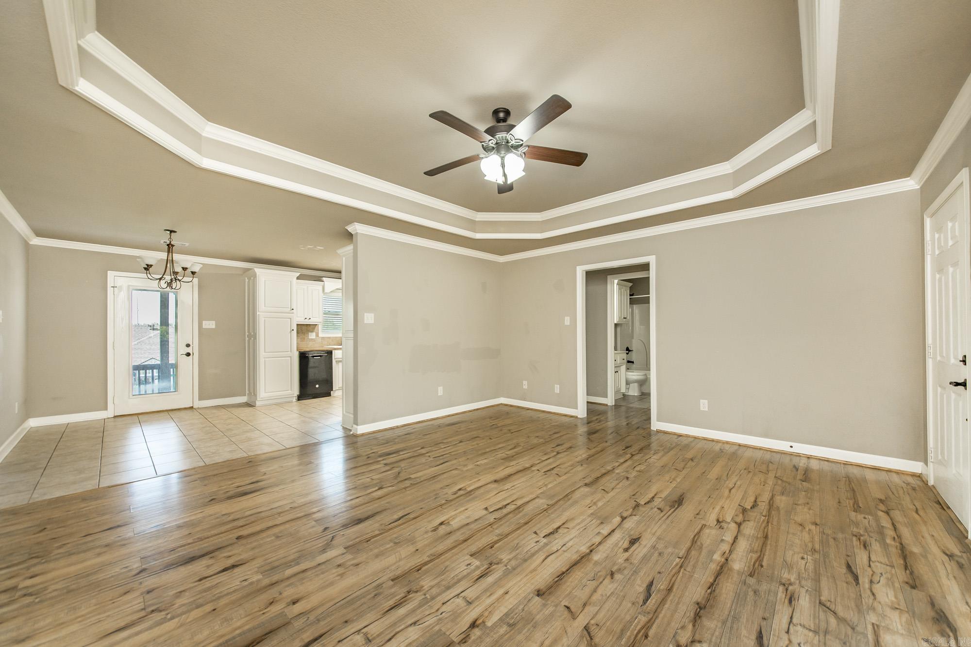CROSS CREEK - Residential