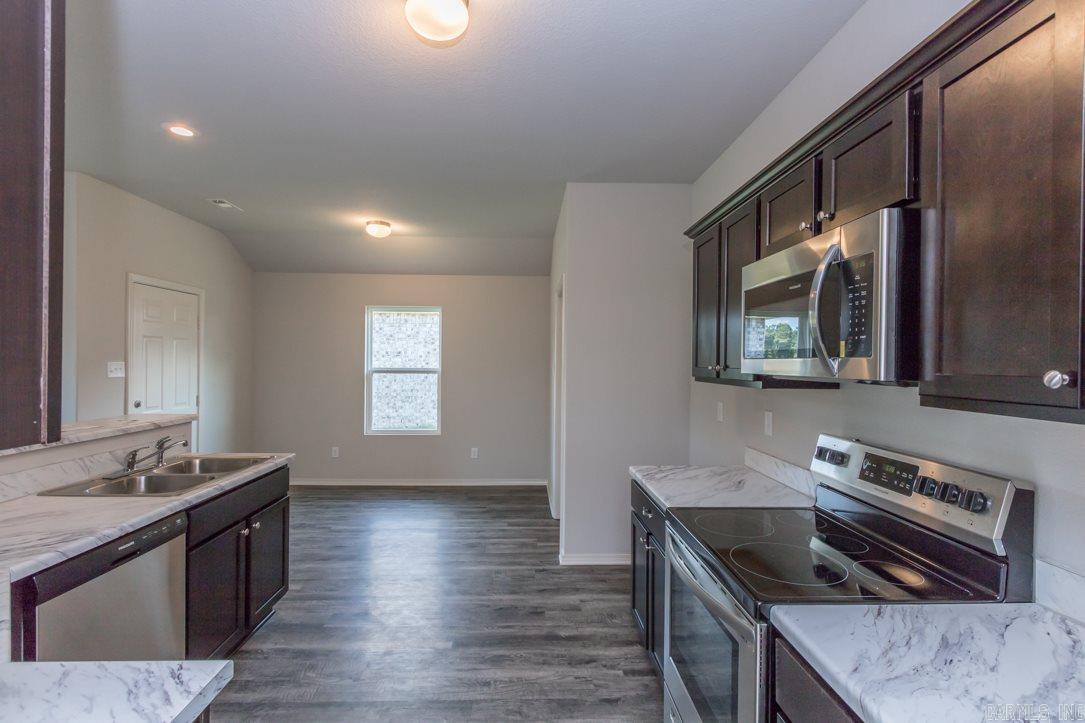 Meadows Edge - Residential