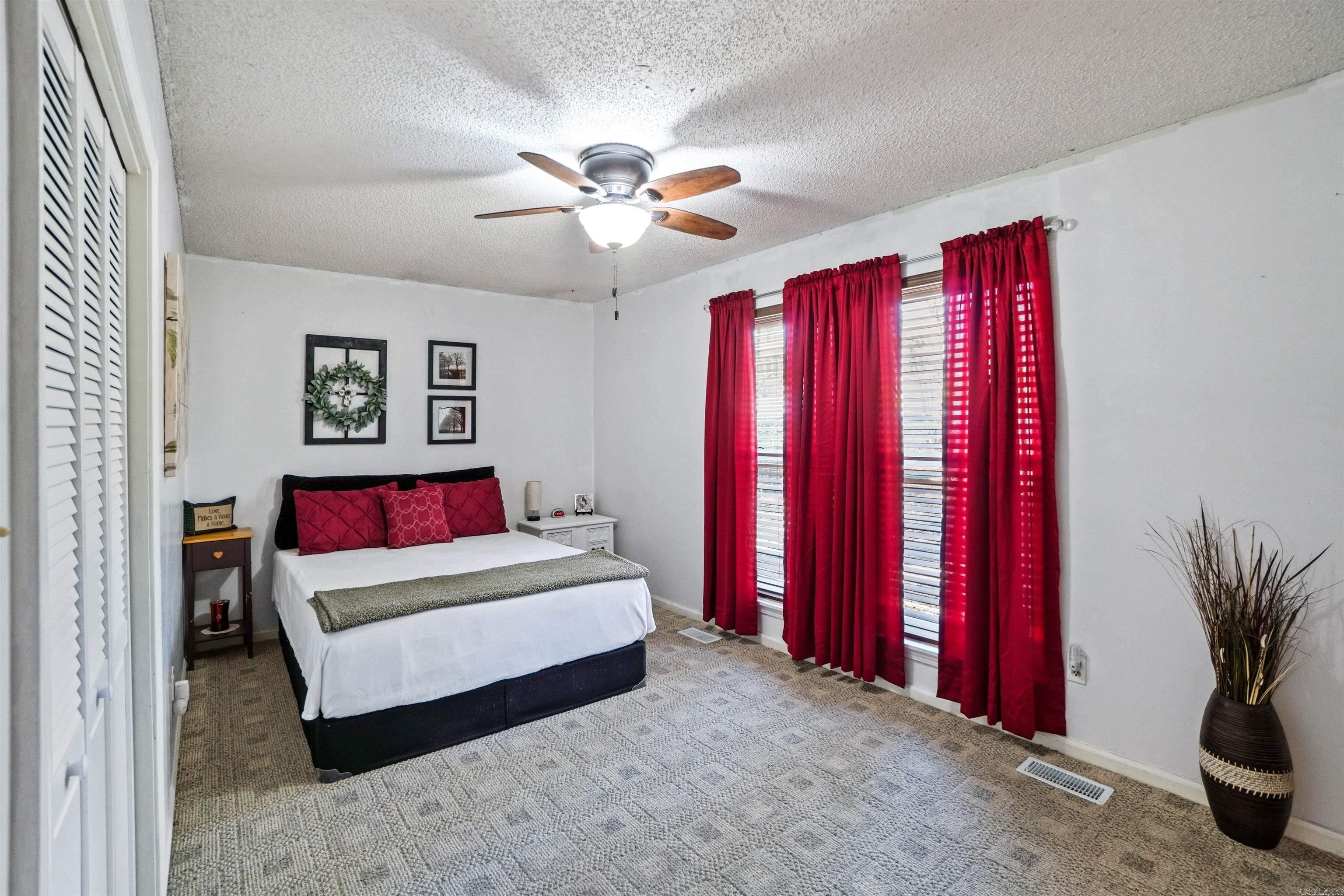 CHELSEA GLADES - Residential