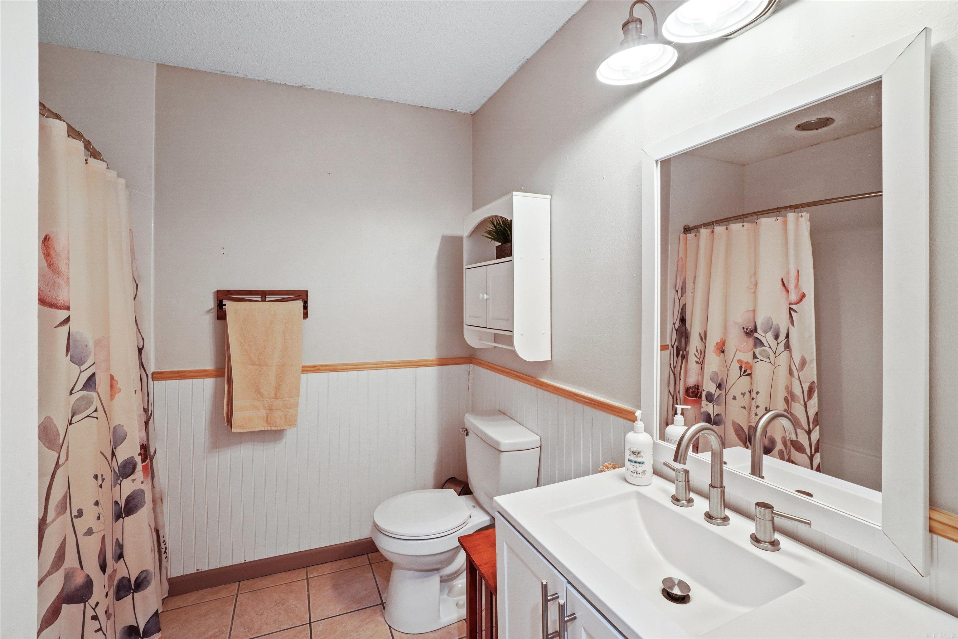 CHELSEA GLADES - Residential