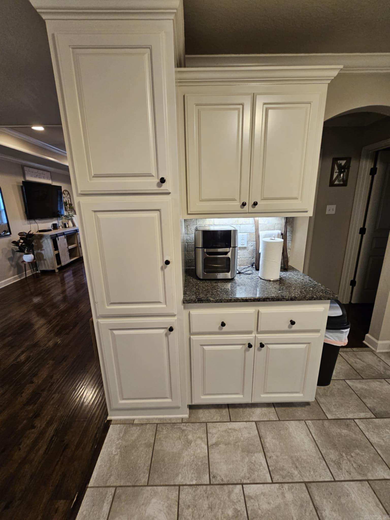 HUNTINGTON PLACE - Residential