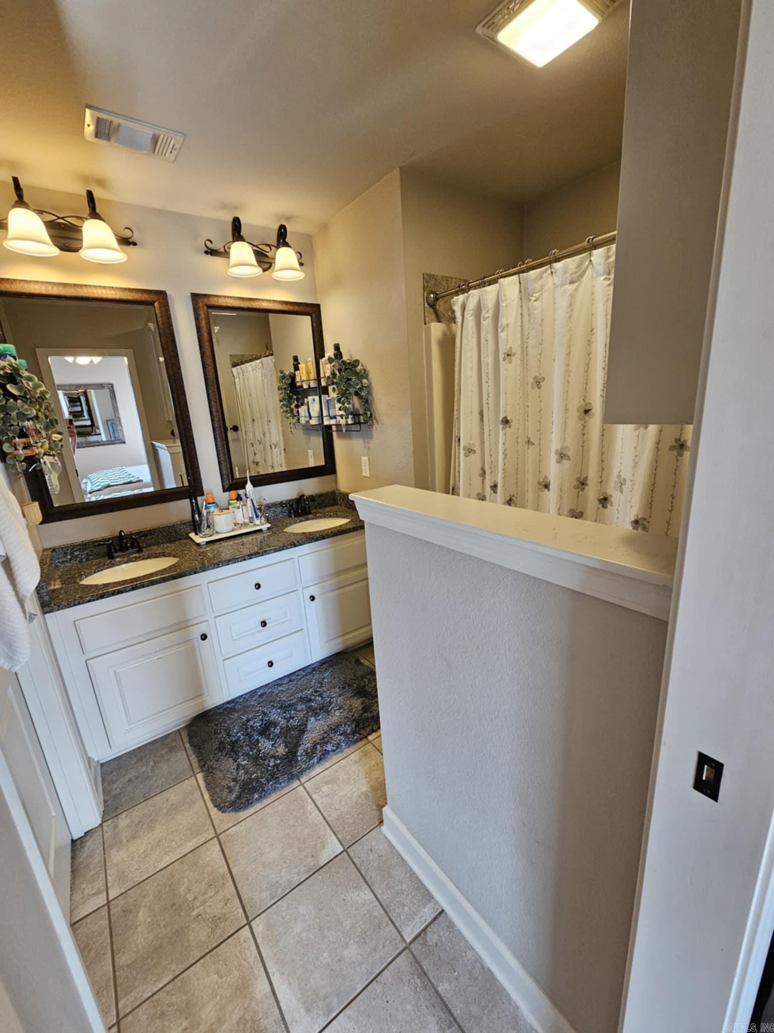HUNTINGTON PLACE - Residential