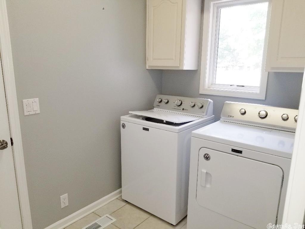 MAGELLAN COURTS - Residential