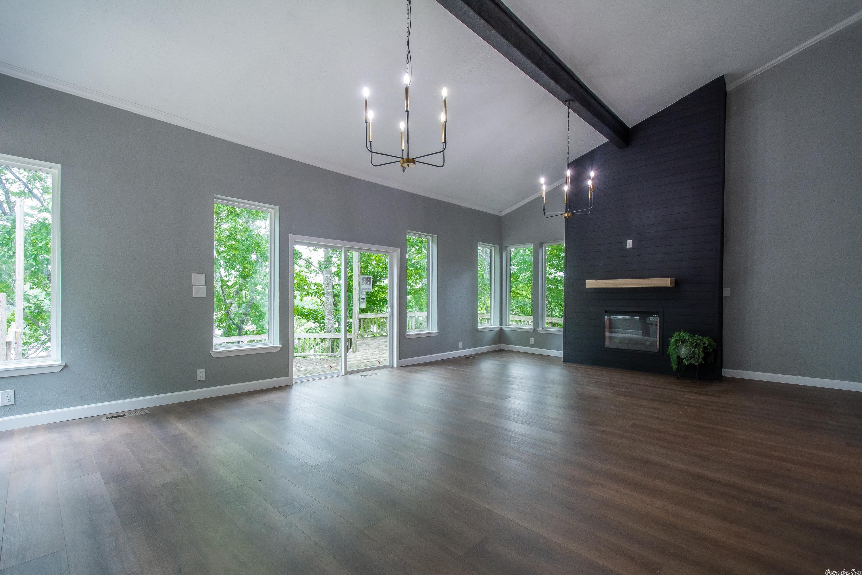 BRUSHY LAKE - Residential
