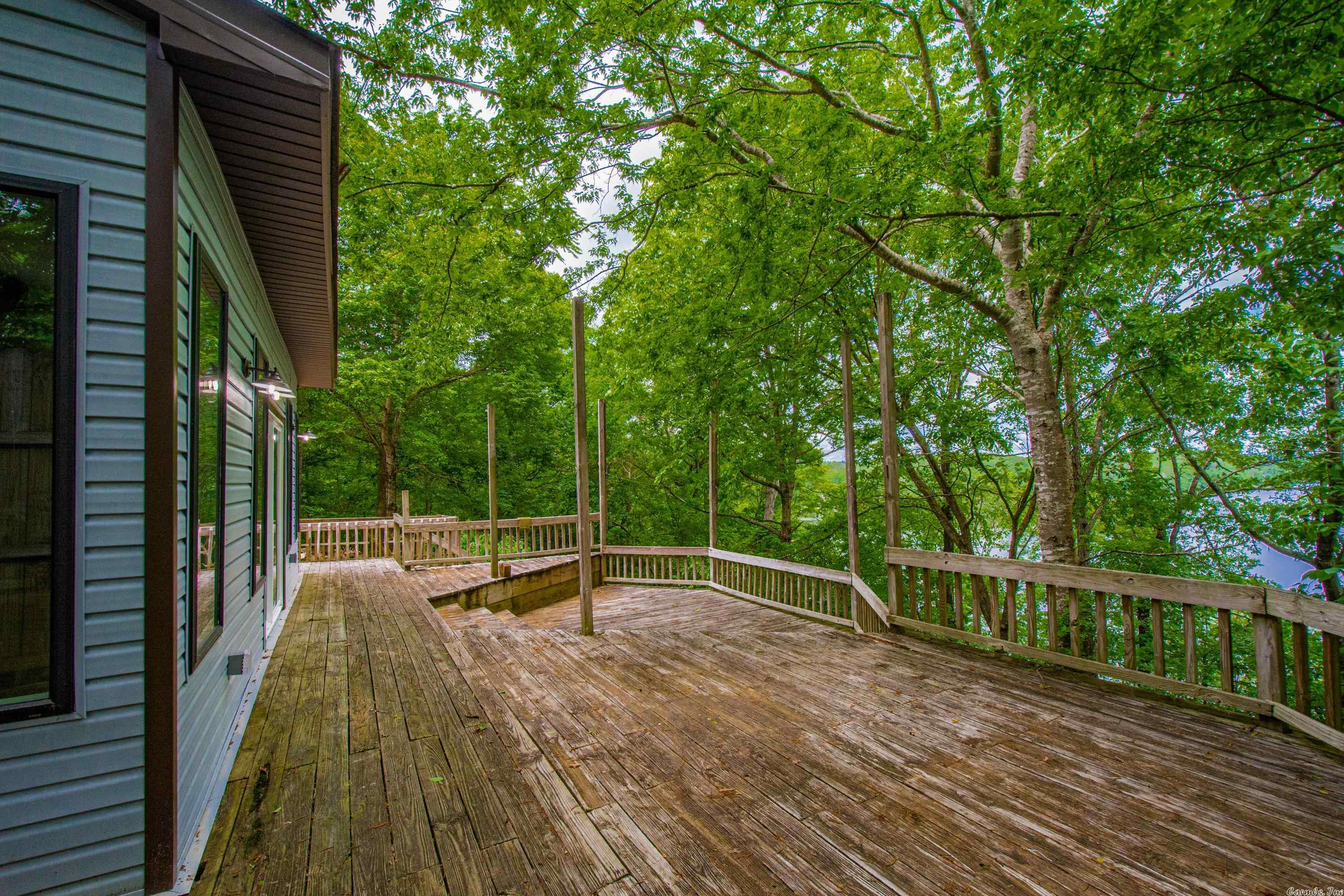 BRUSHY LAKE - Residential